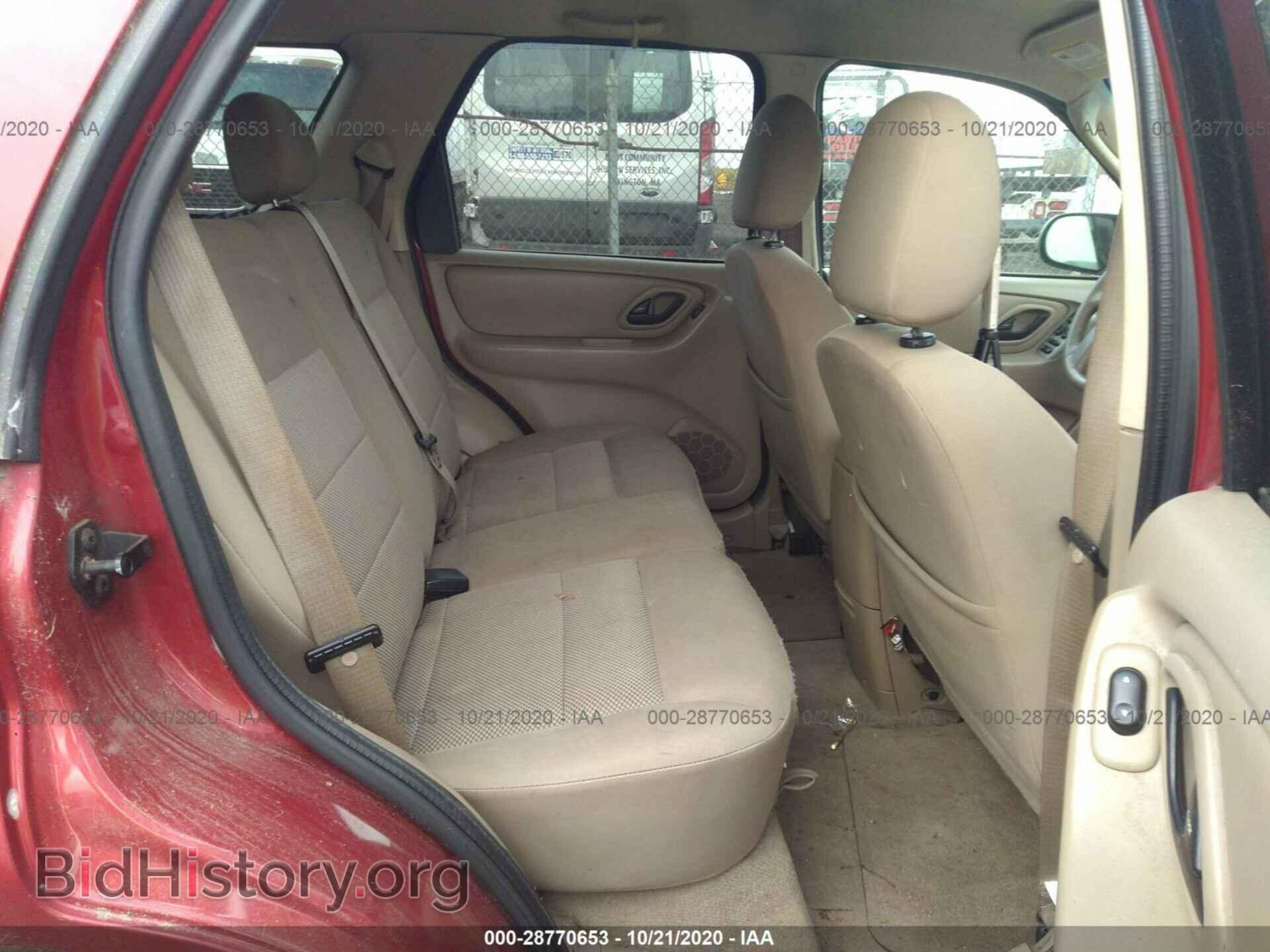 2007 FORD ESCAPE - VIN: 1FMYU03107KA82821 - Фото 8