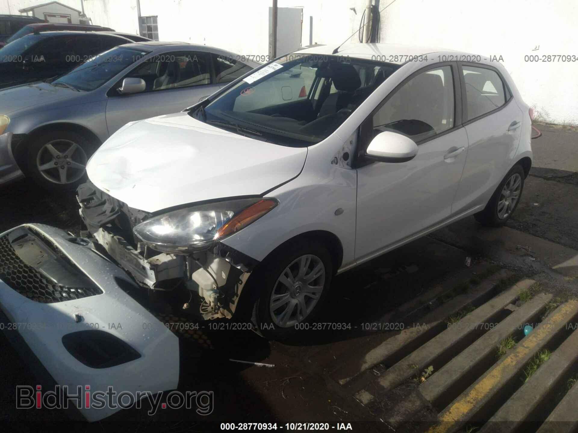 2014 MAZDA MAZDA2 - VIN: JM1DE1KZ4E0174357 - Фото 2