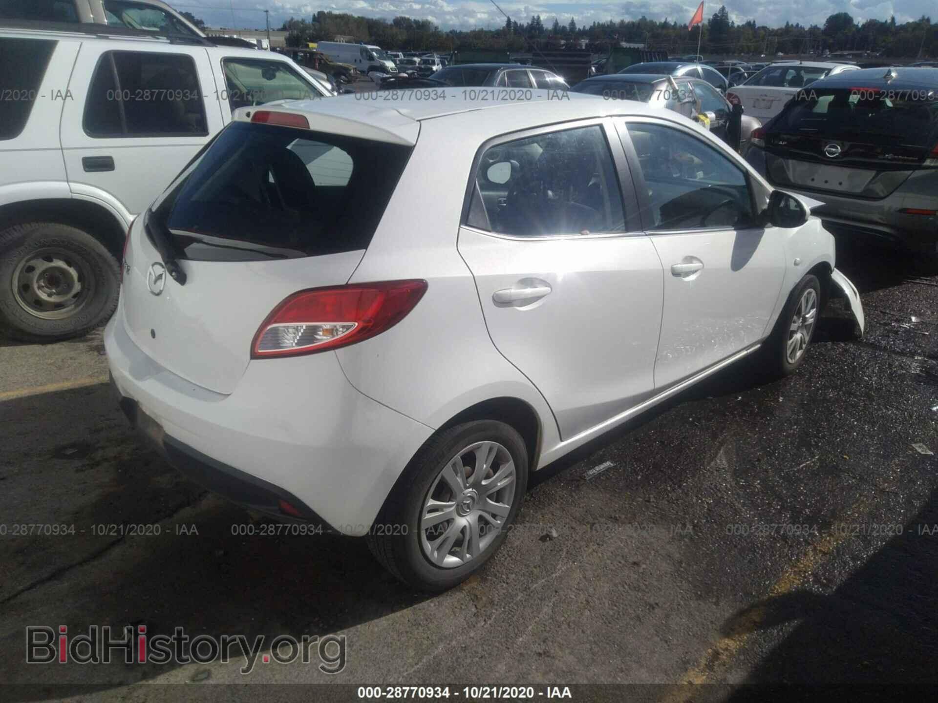 2014 MAZDA MAZDA2 - VIN: JM1DE1KZ4E0174357 - Фото 4