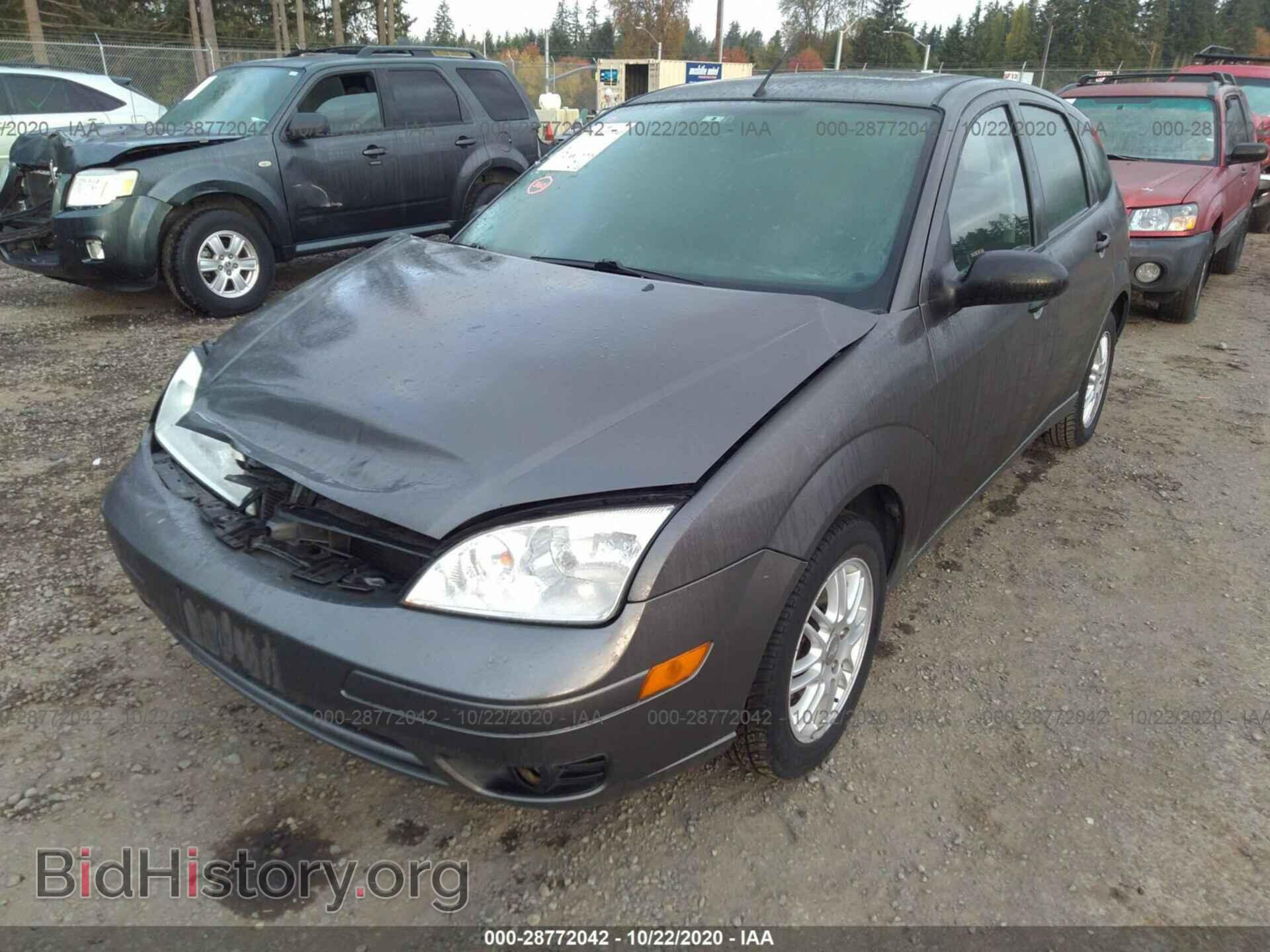 2005 FORD FOCUS - VIN: 3FAFP37N05R123724 - Фото 2