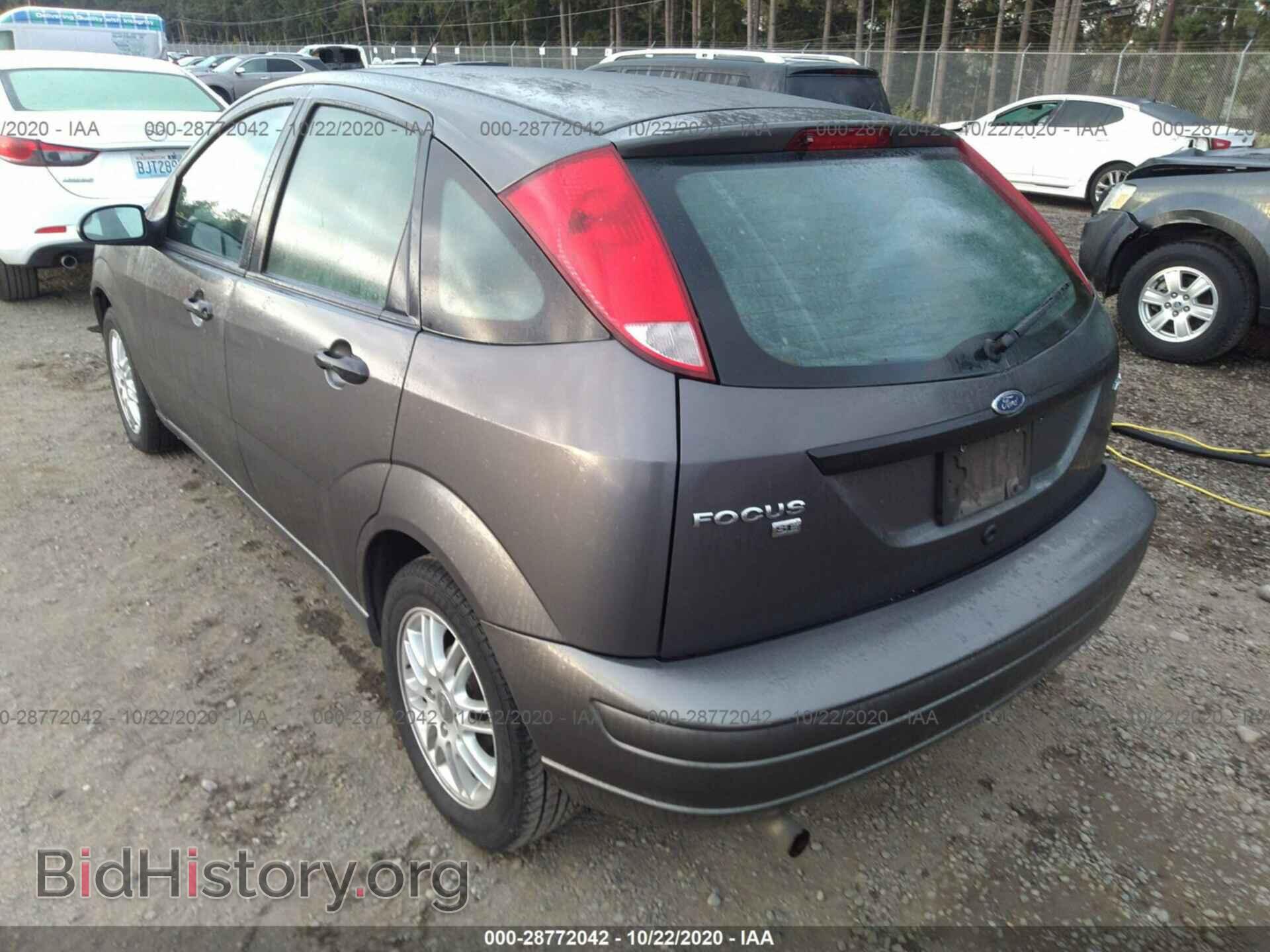 2005 FORD FOCUS - VIN: 3FAFP37N05R123724 - Фото 3