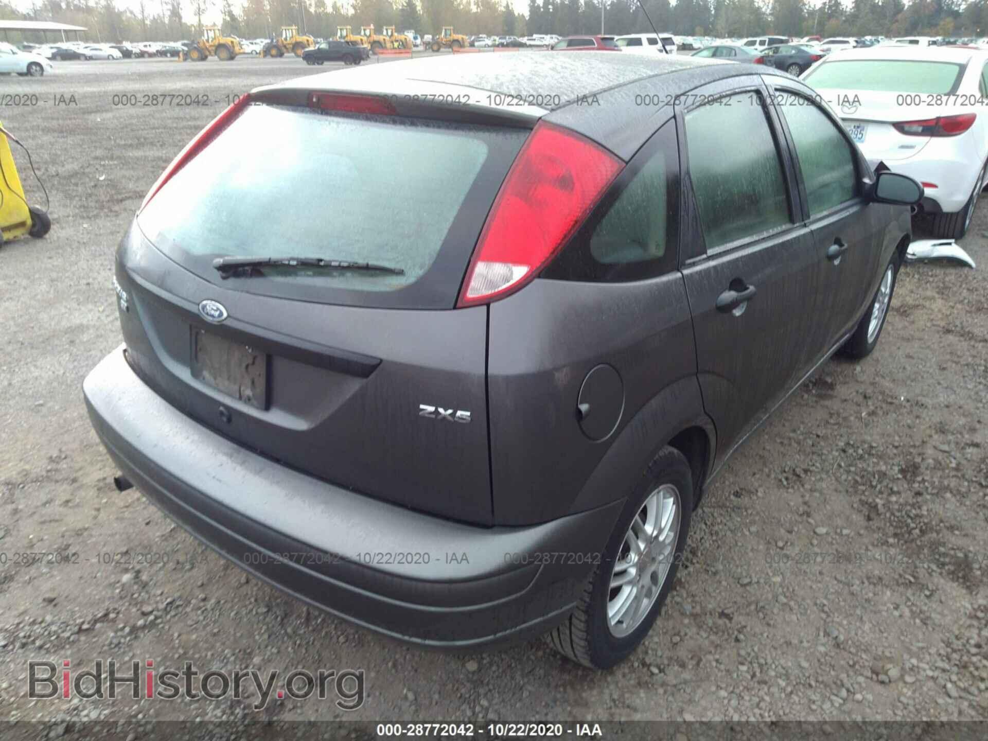 2005 FORD FOCUS - VIN: 3FAFP37N05R123724 - Фото 4
