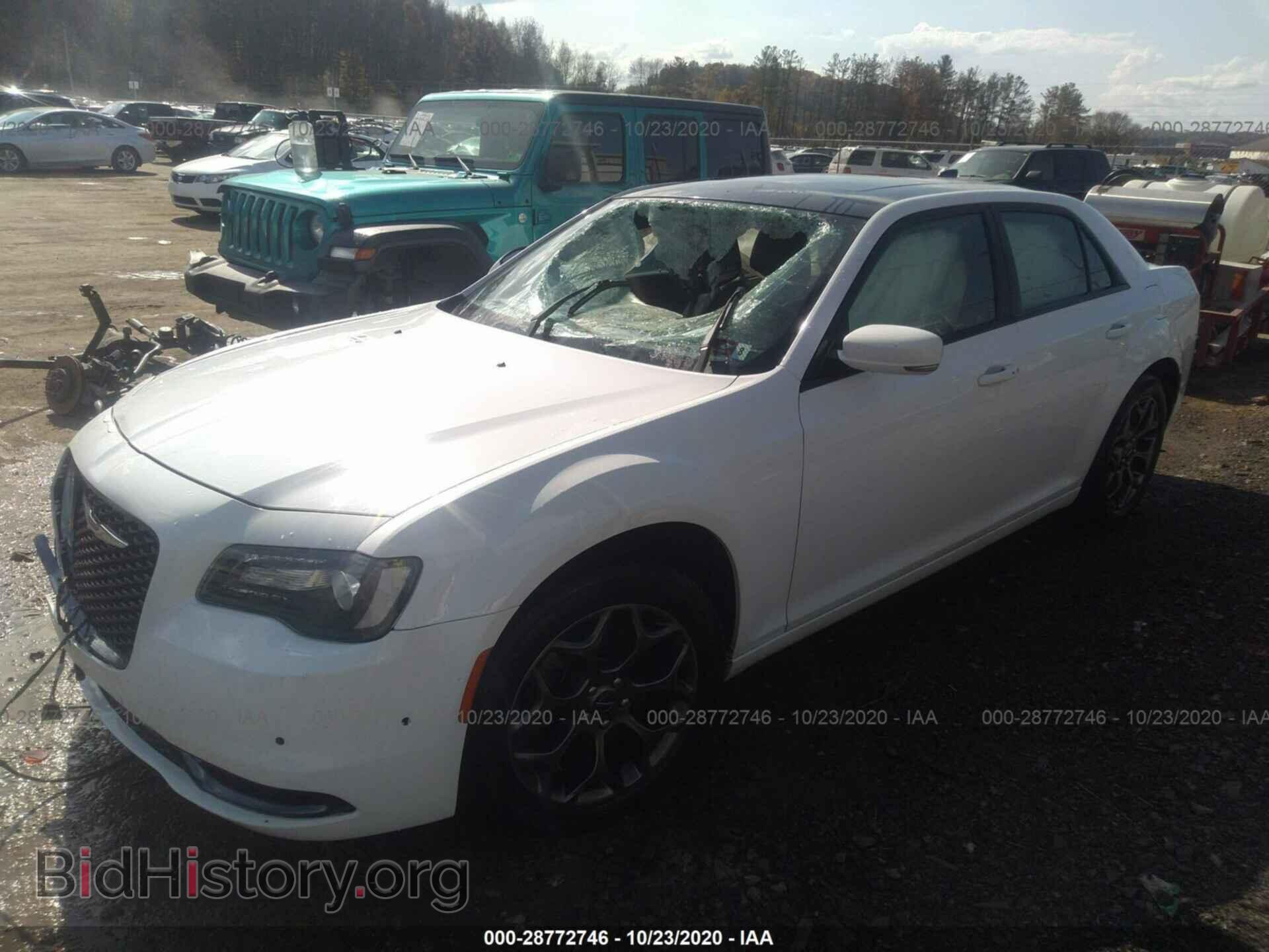 2017 CHRYSLER 300 - VIN: 2C3CCAGG1HH534746 - Фото 2