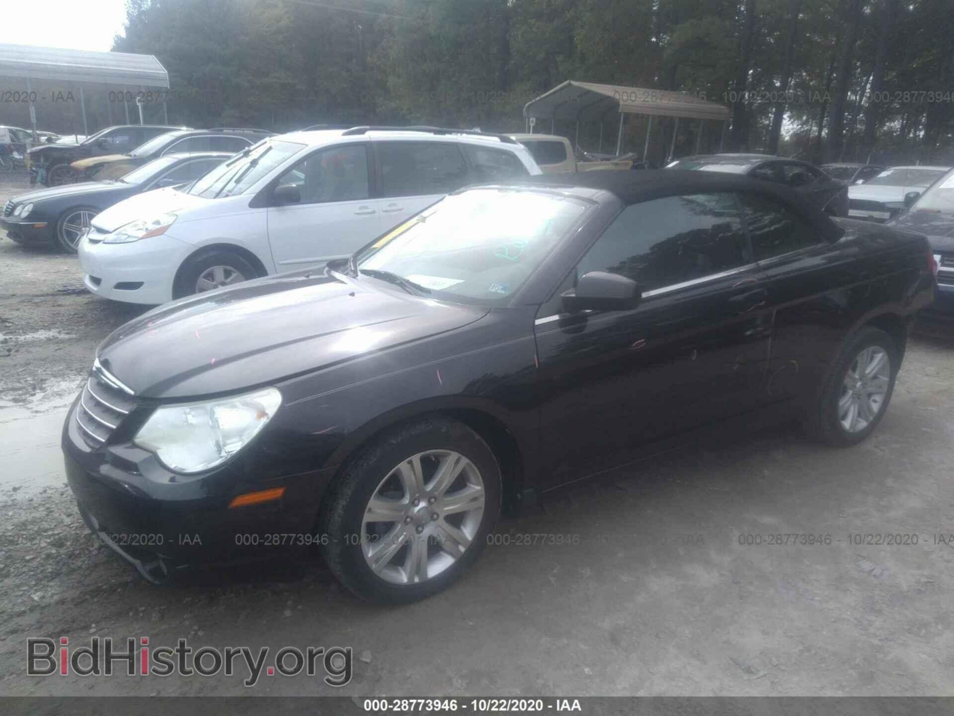 2010 CHRYSLER SEBRING - VIN: 1C3BC5ED0AN122729 - Фото 2