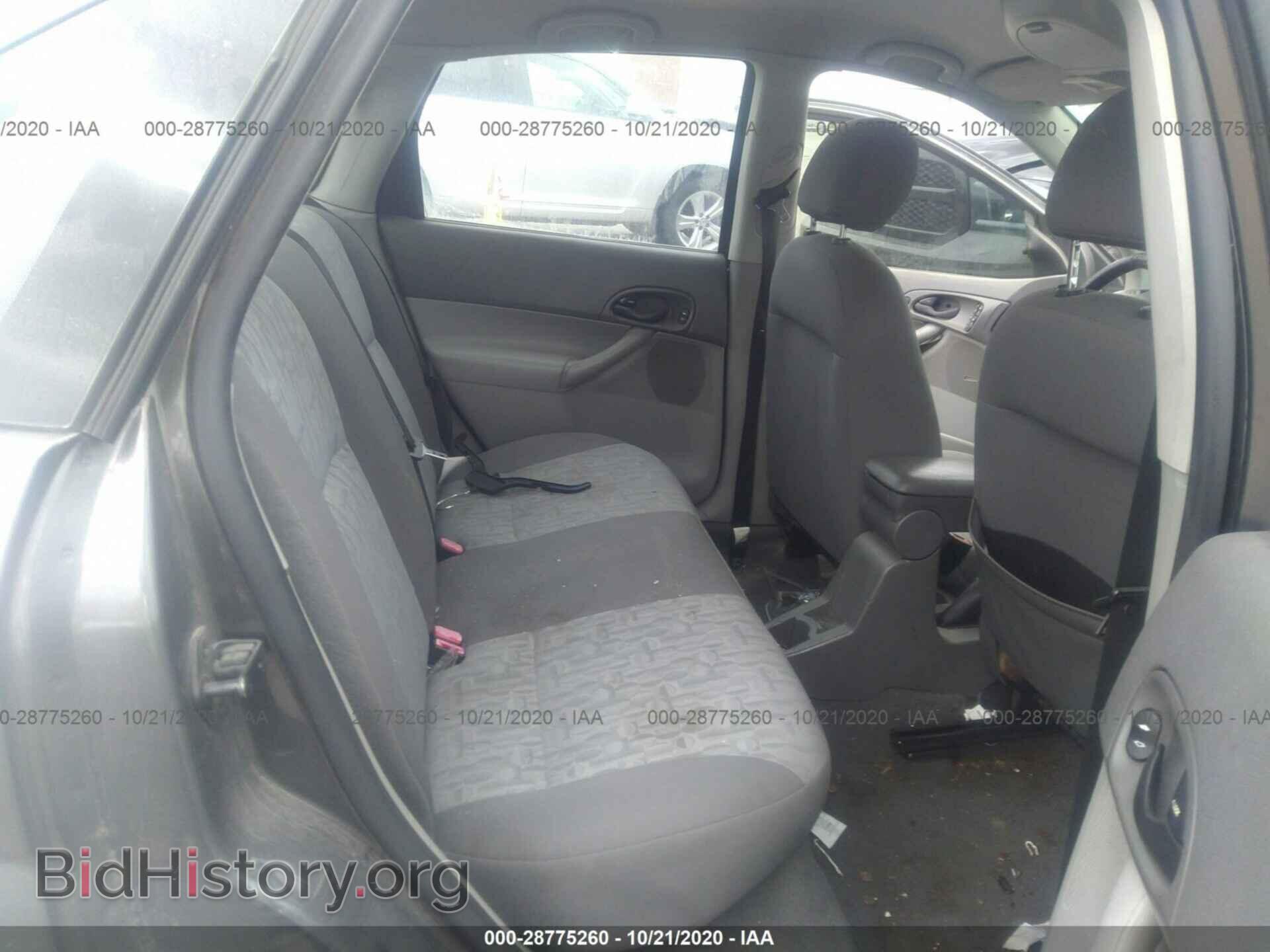 2005 FORD FOCUS - VIN: 1FAPP34N95W301857 - Фото 8