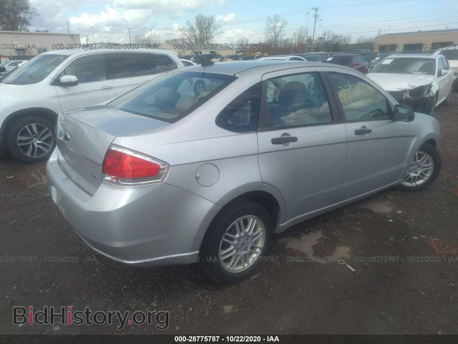 2011 FORD FOCUS - VIN: 1FAHP3FN6BW122242 - Фото 4