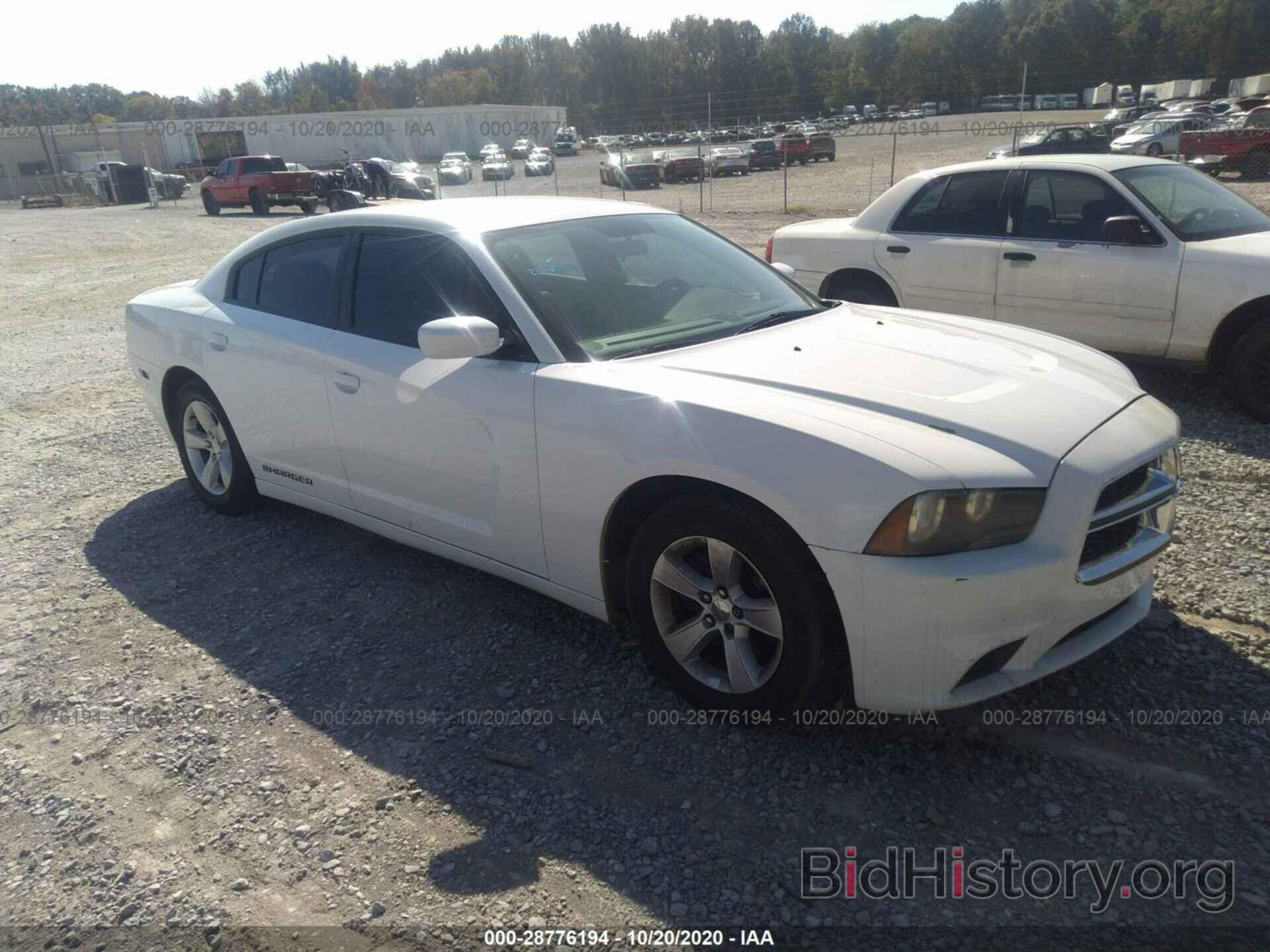 Photo 2C3CDXBG5DH610213 - DODGE CHARGER 2013