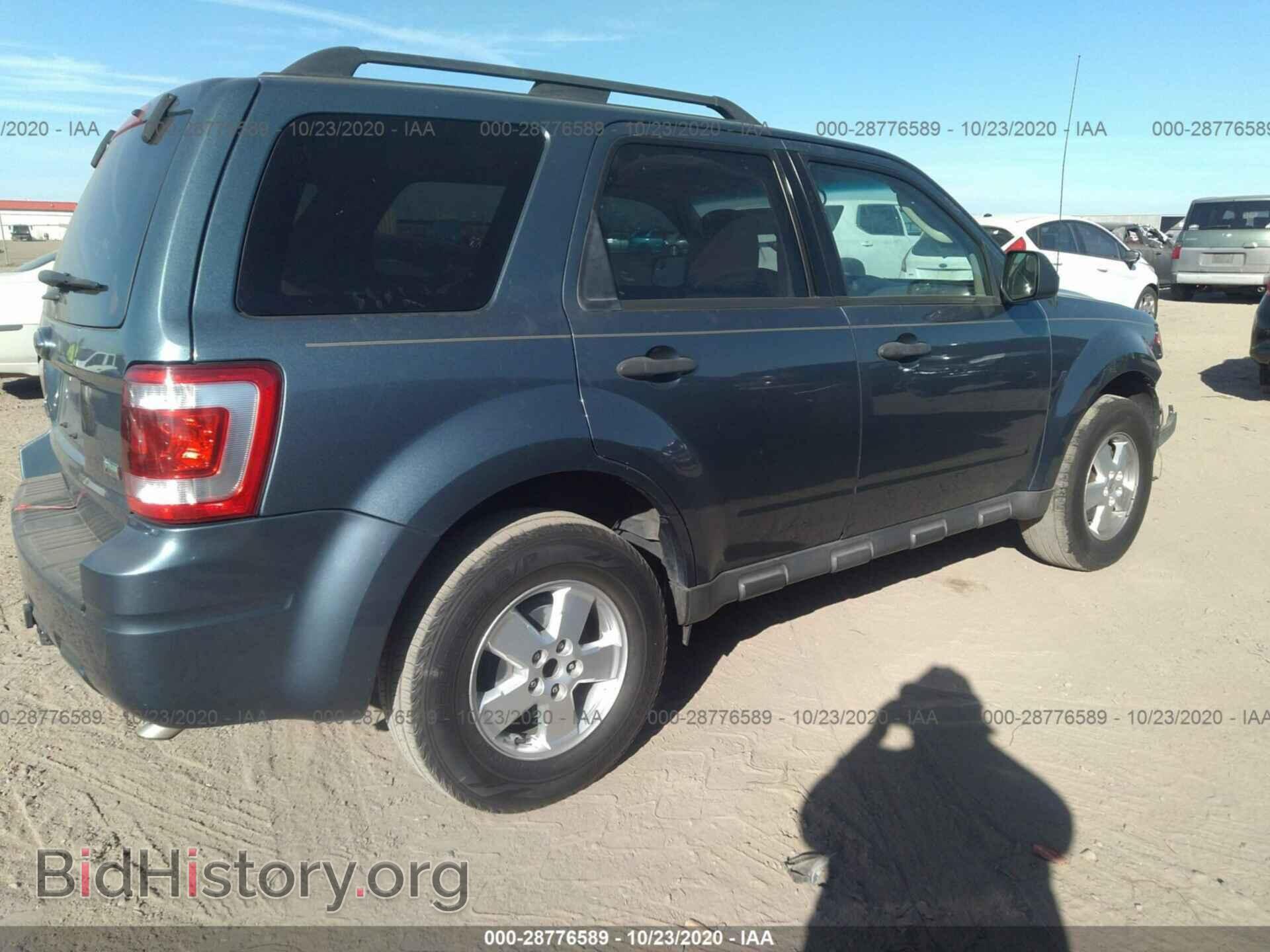 2011 FORD ESCAPE - VIN: 1FMCU0DG2BKA74662 - Photo 4