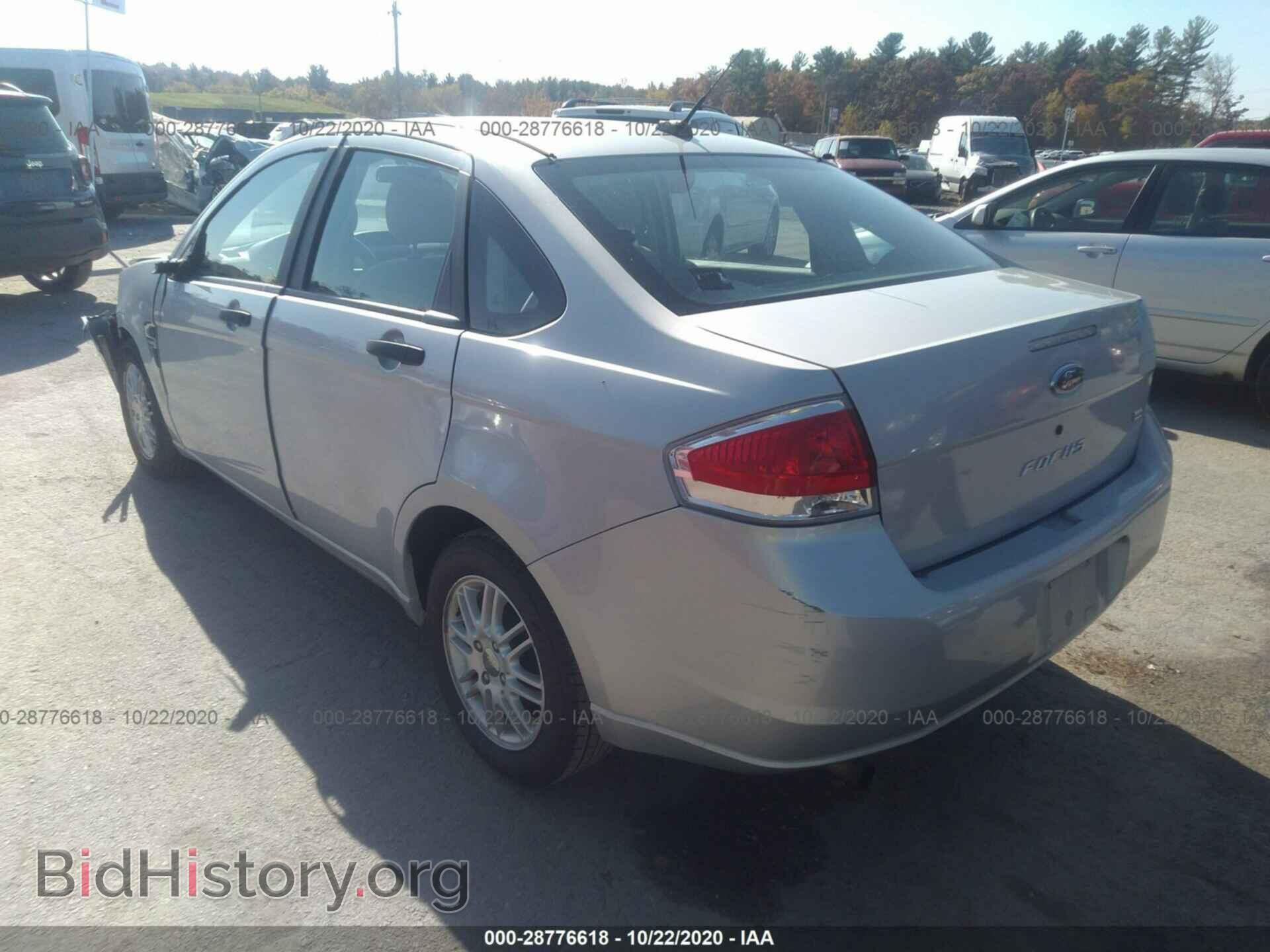 2008 FORD FOCUS - VIN: 1FAHP35N88W230582 - Фото 3