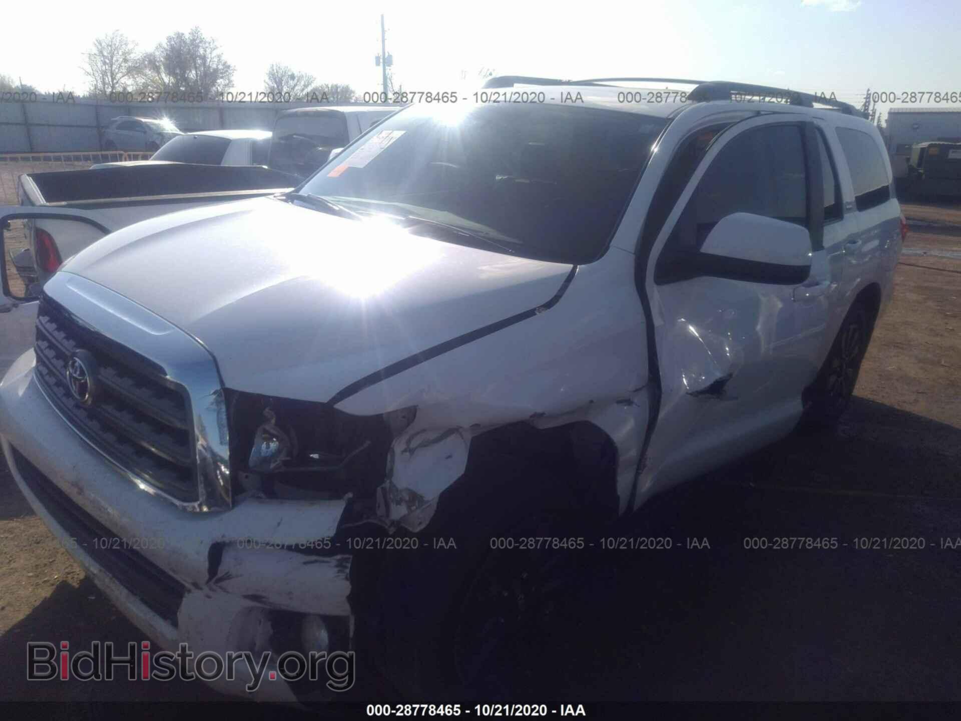 2011 TOYOTA SEQUOIA - VIN: 5TDBW5G19BS049524 - Фото 2