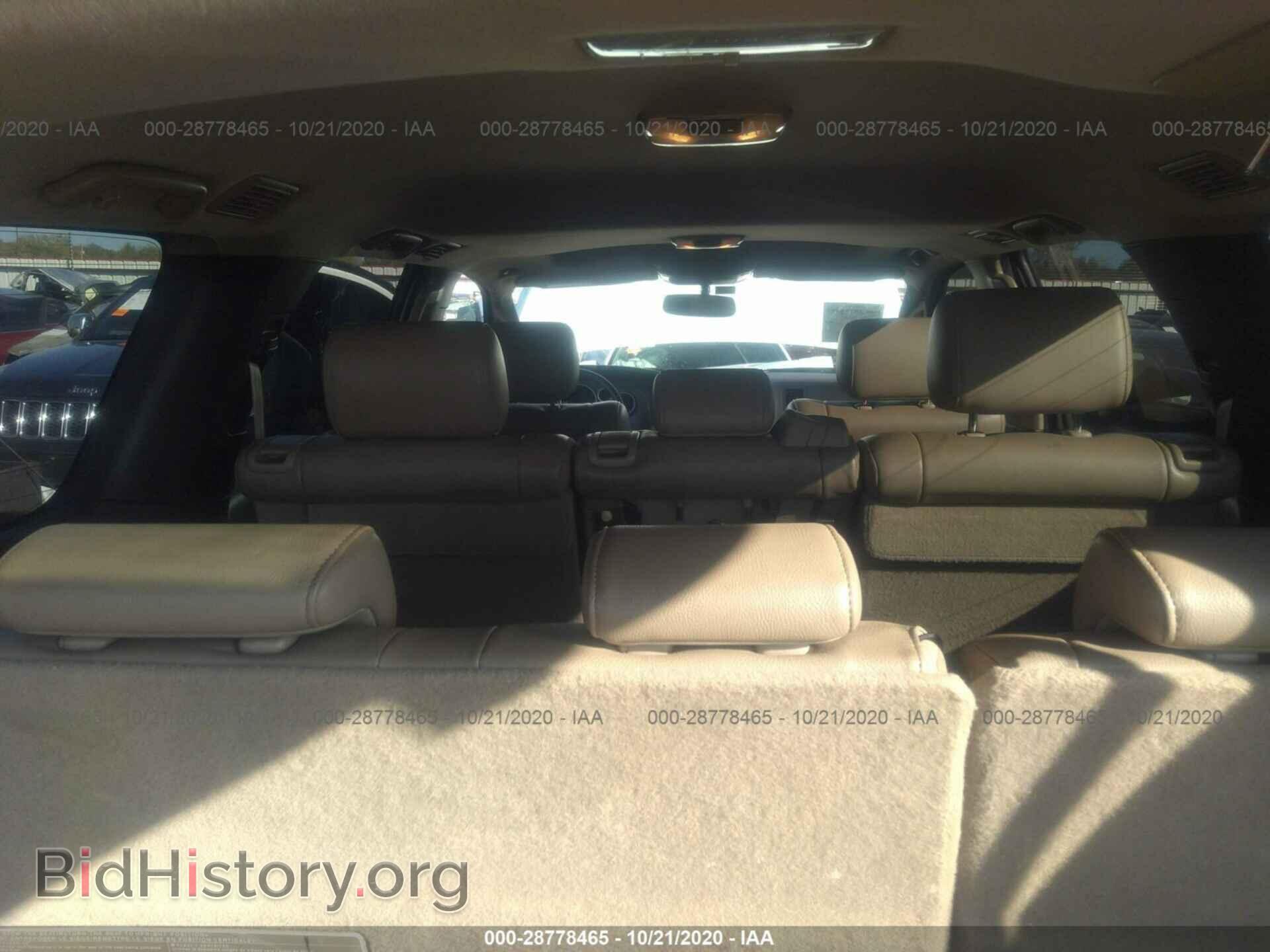 2011 TOYOTA SEQUOIA - VIN: 5TDBW5G19BS049524 - Фото 8
