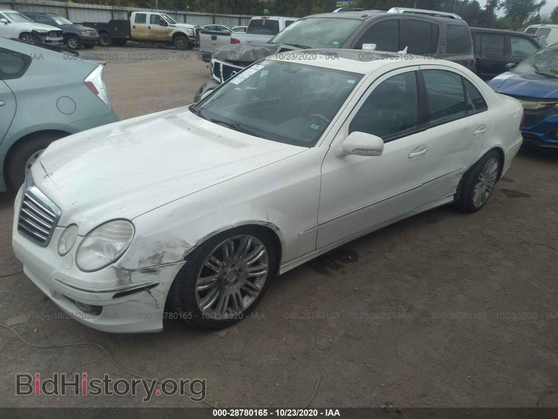 2007 MERCEDES-BENZ E-CLASS - VIN: WDBUF56X47B003708 - Photo 2