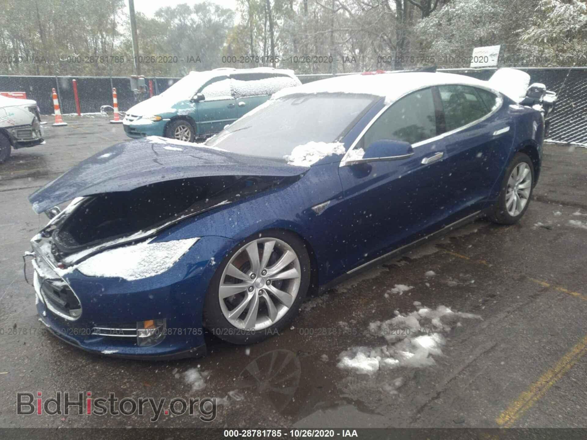 2015 TESLA MODEL S - VIN: 5YJSA1H20FF091864 - Фото 2