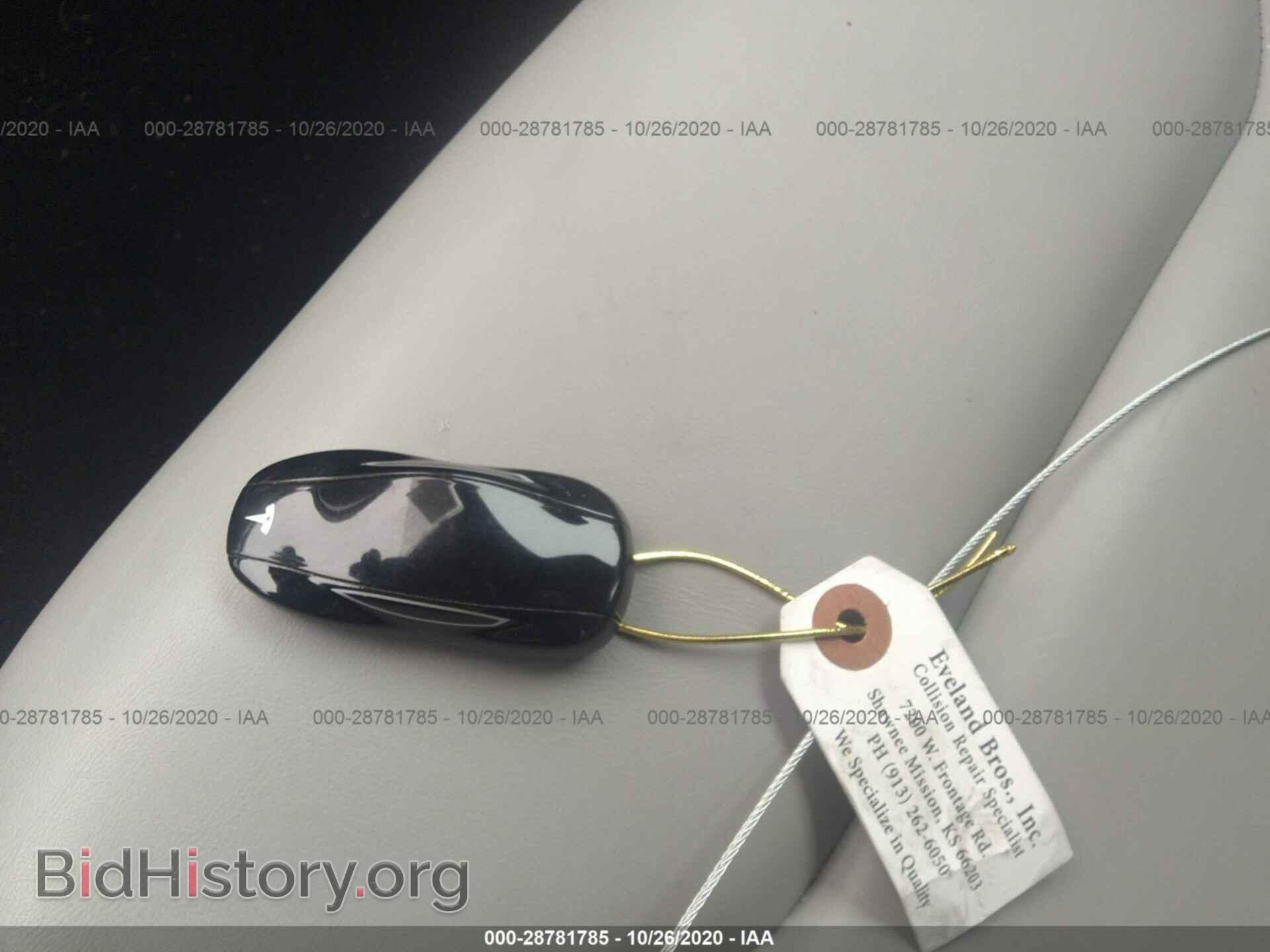 2015 TESLA MODEL S - VIN: 5YJSA1H20FF091864 - Фото 11