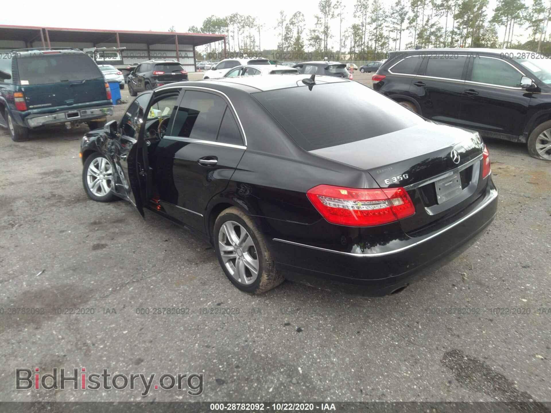 2011 MERCEDES-BENZ E-CLASS - VIN: WDDHF8HBXBA393983 - Фото 3