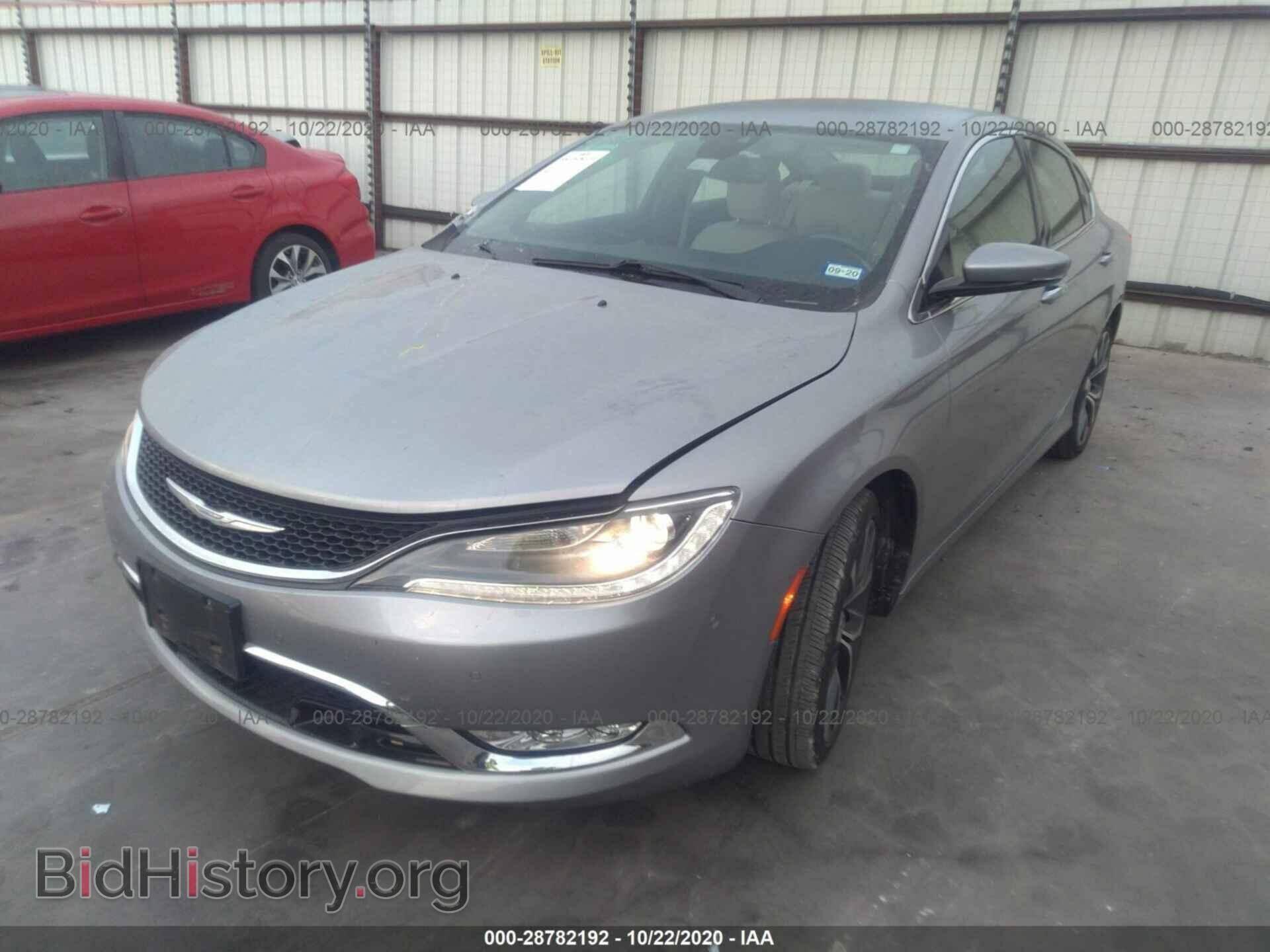 2015 CHRYSLER 200 - VIN: 1C3CCCCGXFN520155 - Фото 2