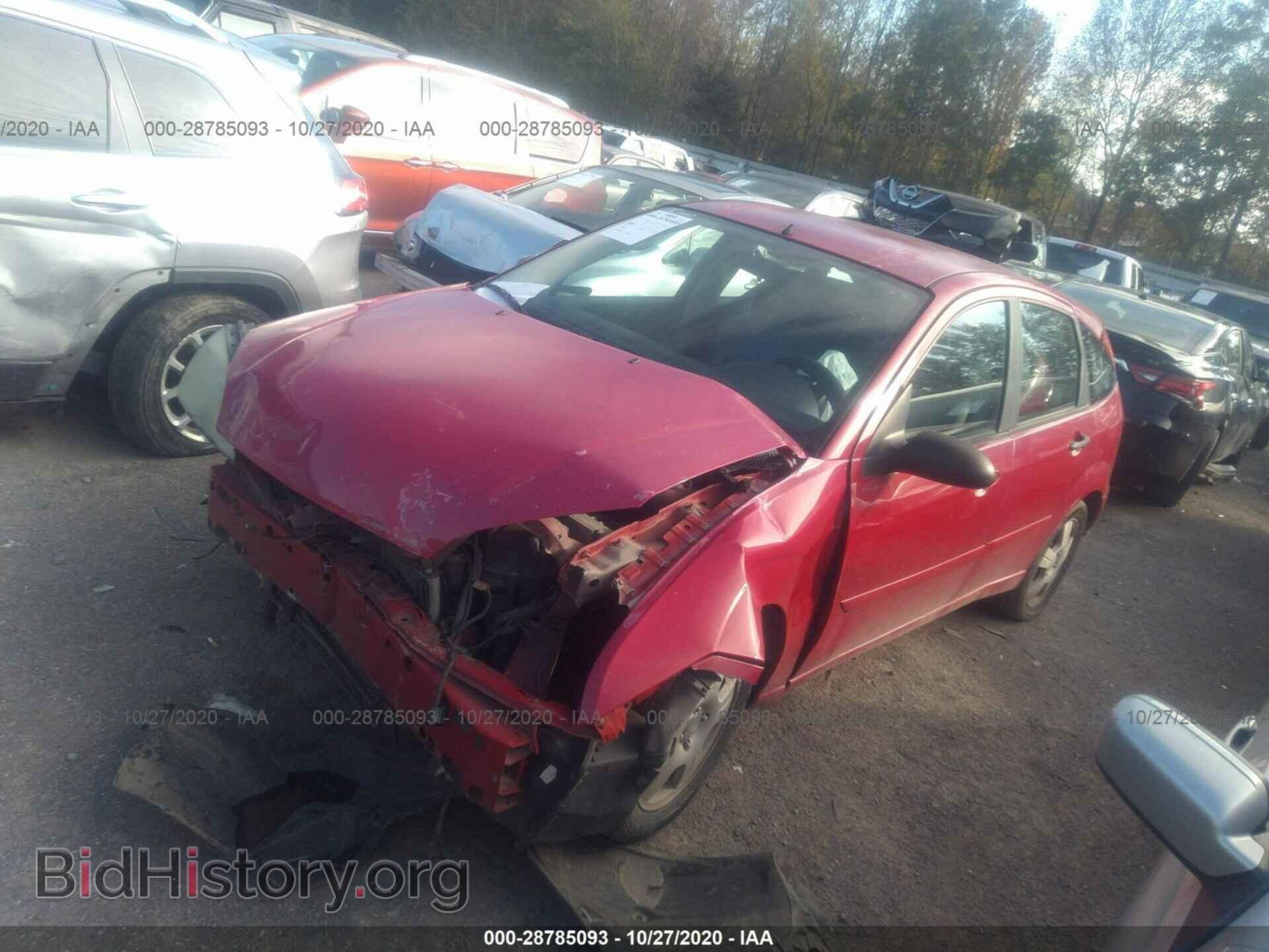 2005 FORD FOCUS - VIN: 3FAFP37N55R107325 - Фото 2