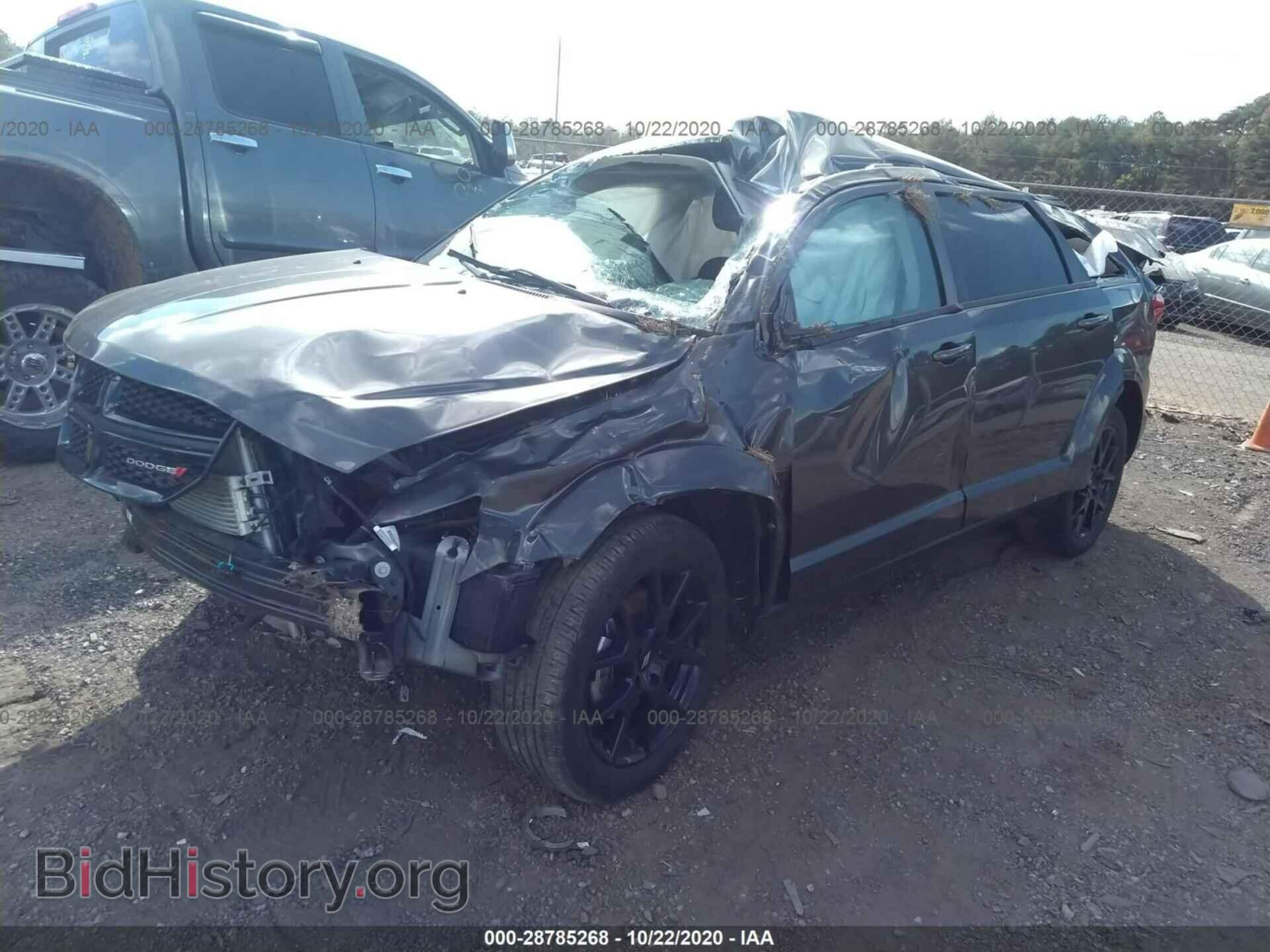 2018 DODGE JOURNEY - VIN: 3C4PDCBG0JT141119 - Фото 2