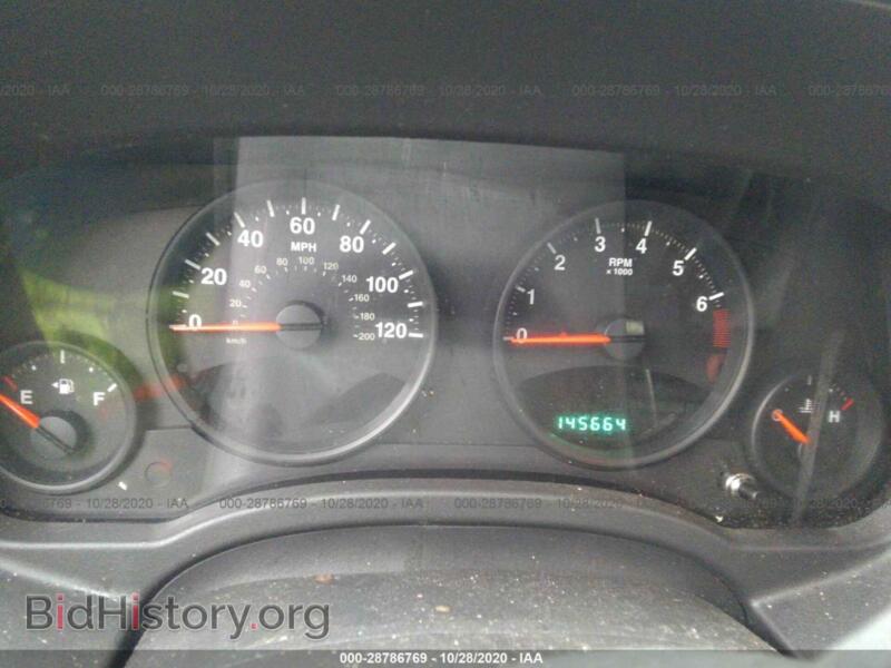 2011 Jeep COMPASS (VIN 1J4NF1FB0BD197177) — фото 7 из 11