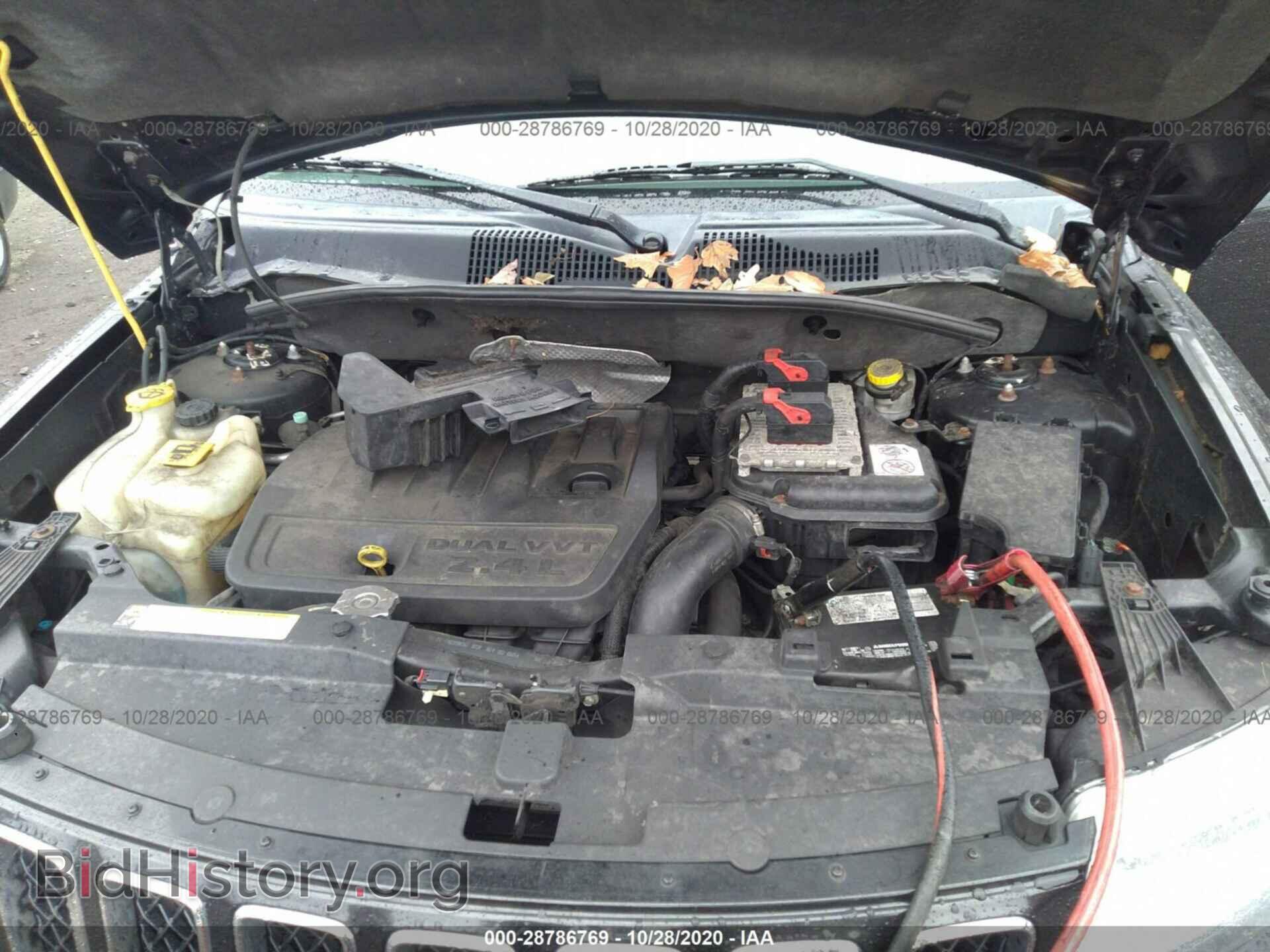 2011 JEEP COMPASS - VIN: 1J4NF1FB0BD197177 - Photo 10