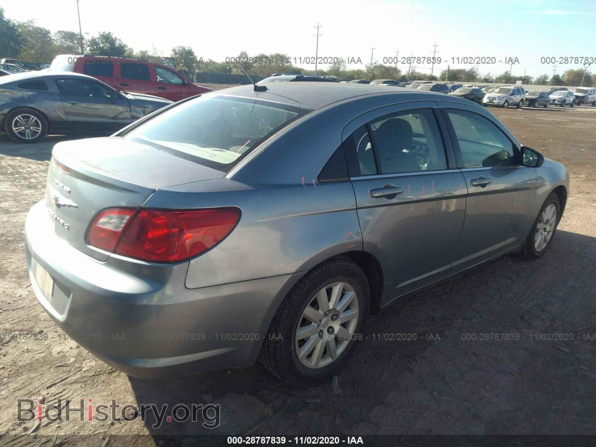2009 CHRYSLER SEBRING - VIN: 1C3LC46B39N524722 - Фото 4