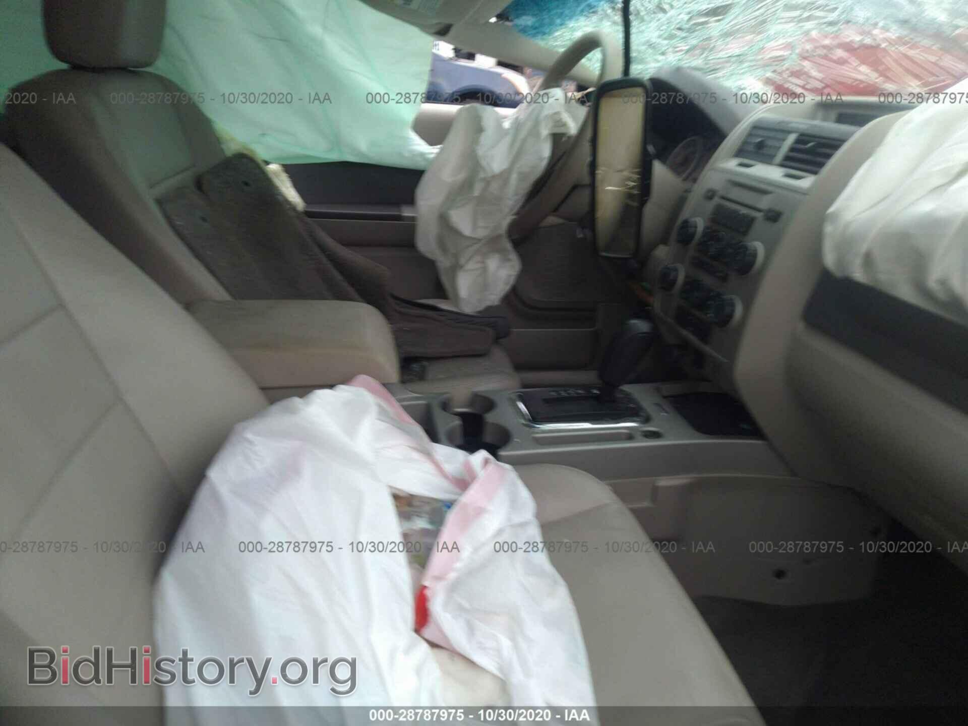 2011 FORD ESCAPE - VIN: 1FMCU0D70BKA47427 - Фото 5