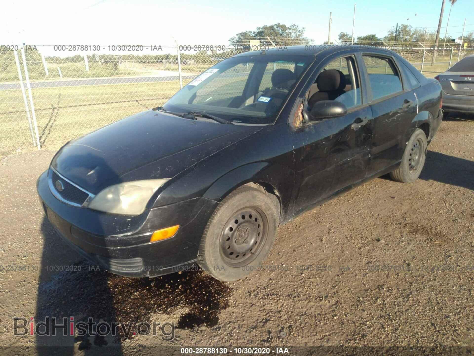 2006 FORD FOCUS - VIN: 1FAFP34N76W114702 - Фото 2