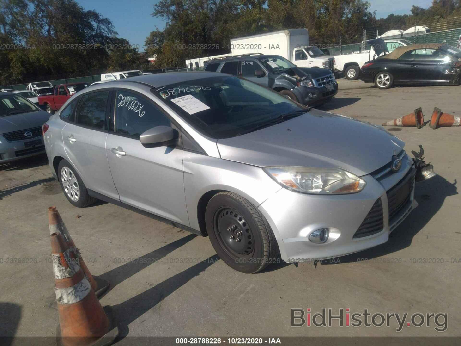 Photo 1FAHP3F20CL207750 - FORD FOCUS 2012