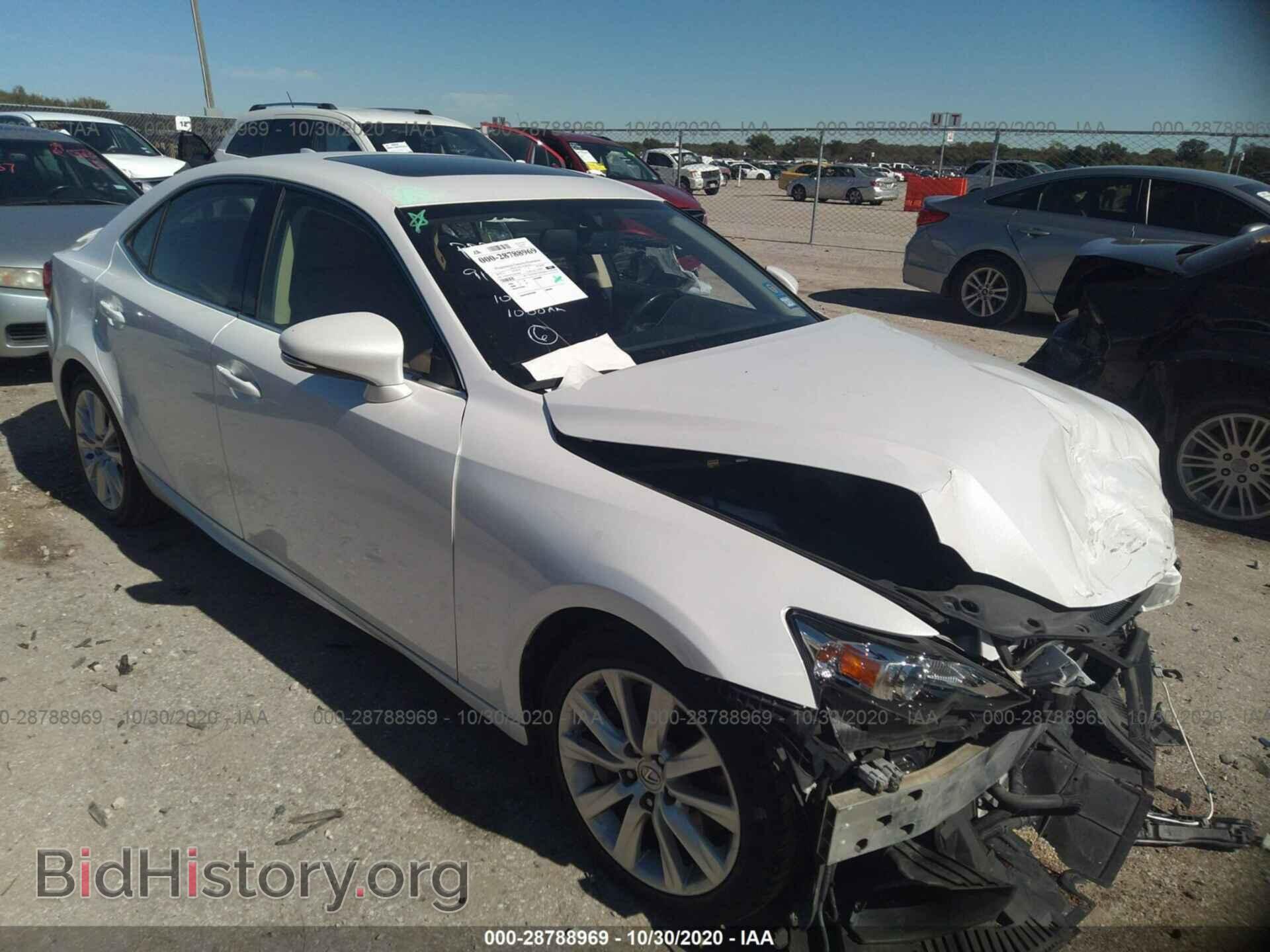 Photo JTHBA1D23G5018544 - LEXUS IS 200T 2016