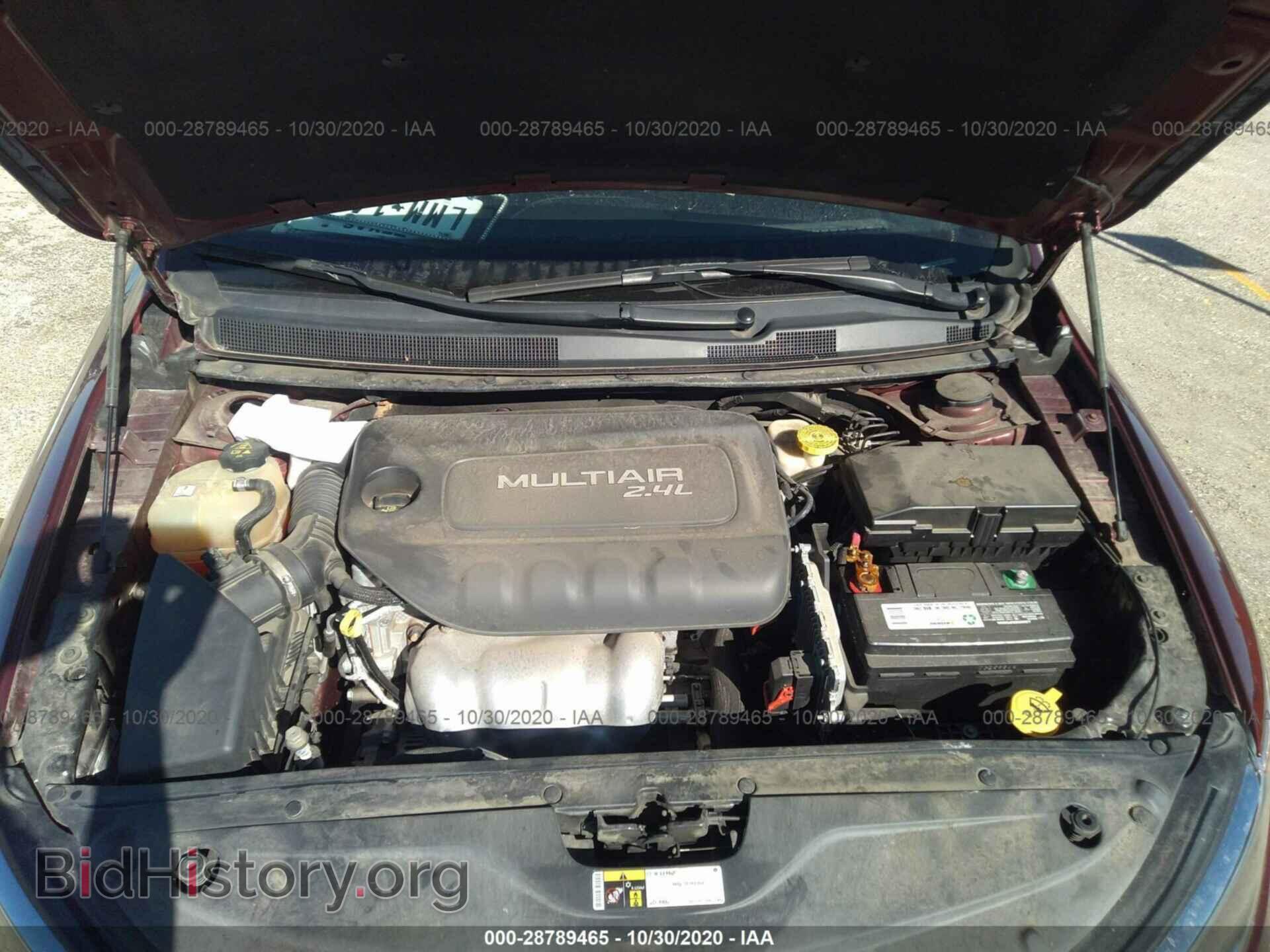 2016 CHRYSLER 200 - VIN: 1C3CCCAB3GN174605 - Фото 10