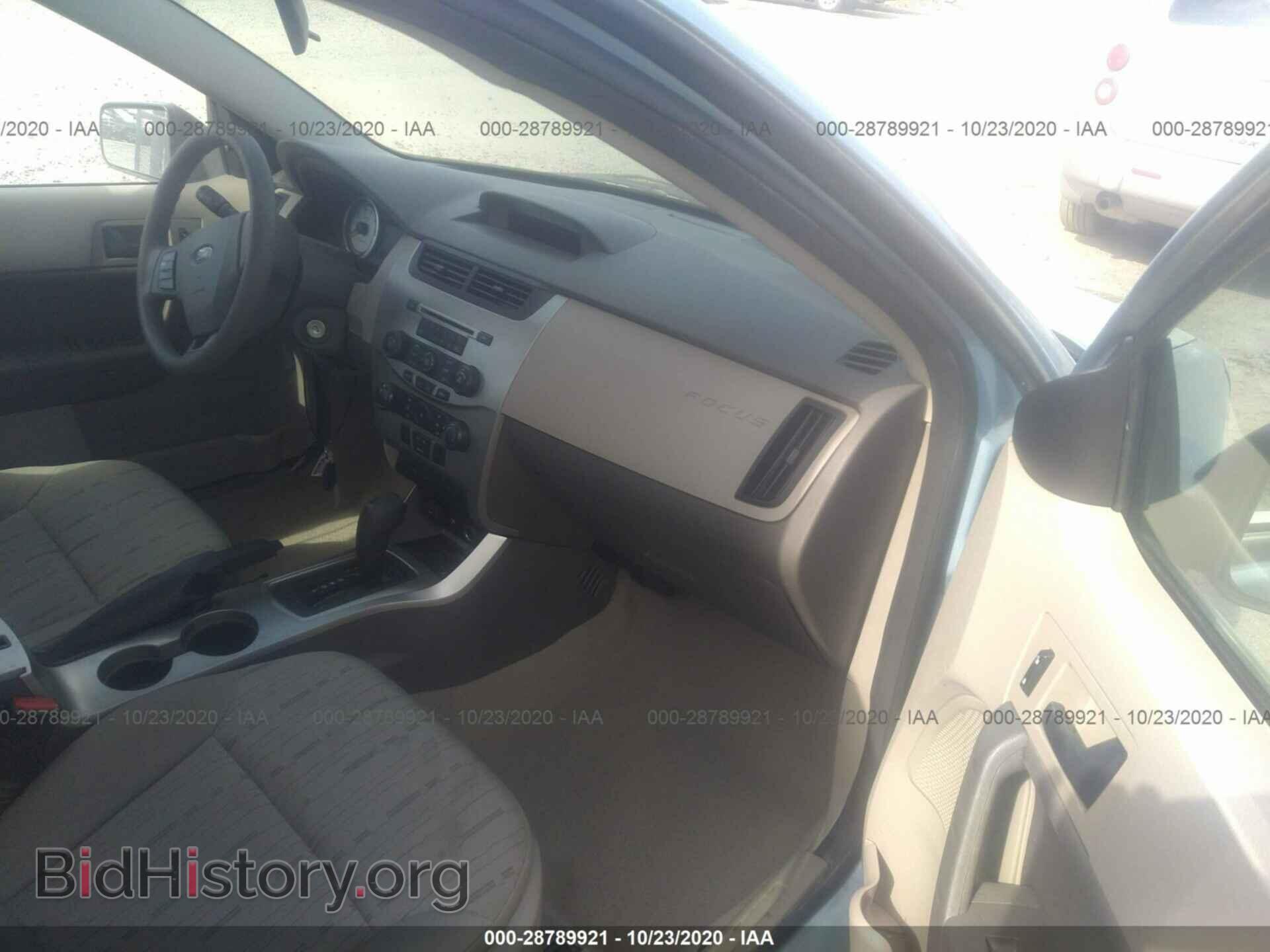 2008 FORD FOCUS - VIN: 1FAHP35NX8W209541 - Фото 5