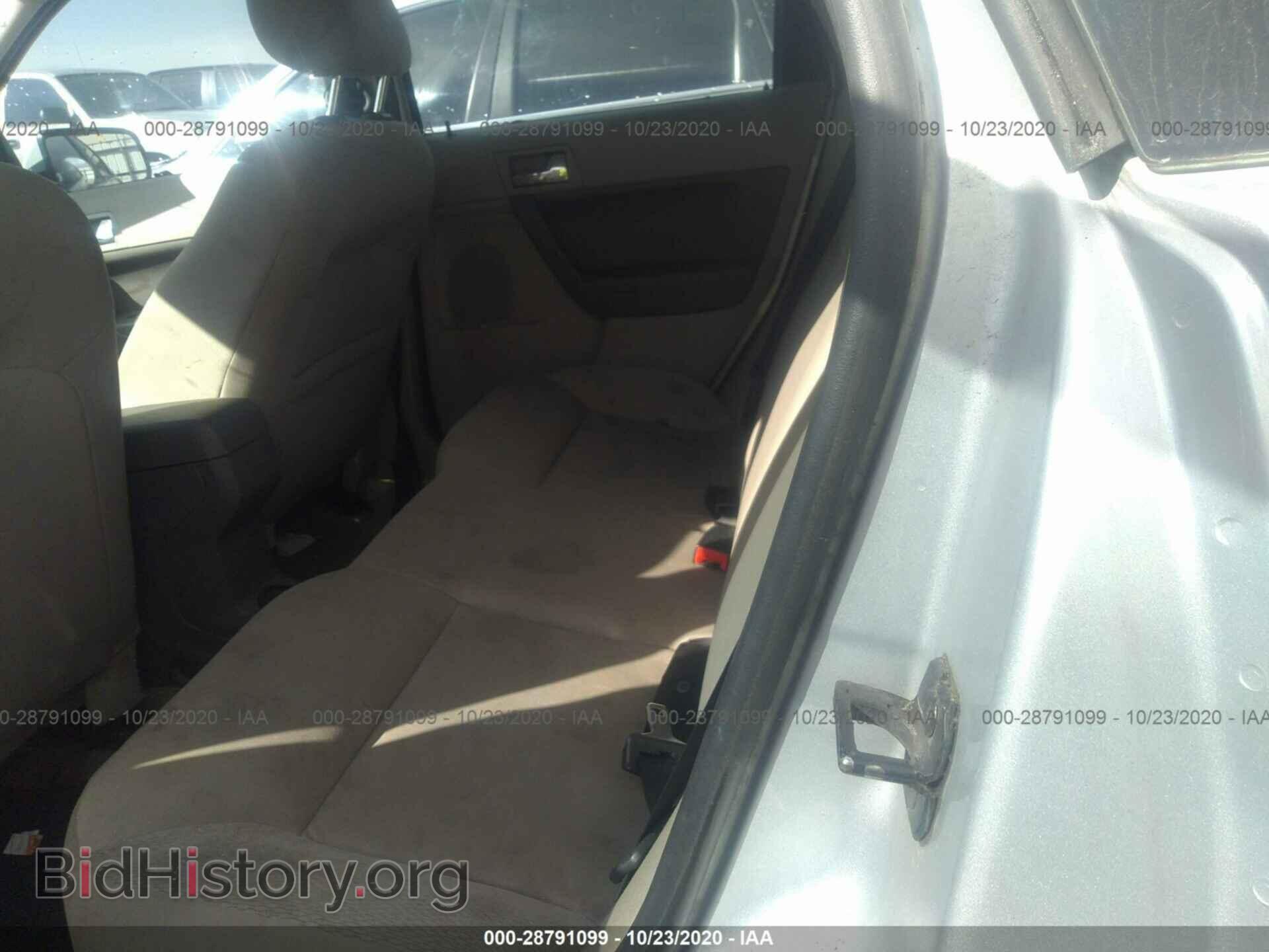 2008 FORD FOCUS - VIN: 1FAHP35N48W190937 - Фото 8
