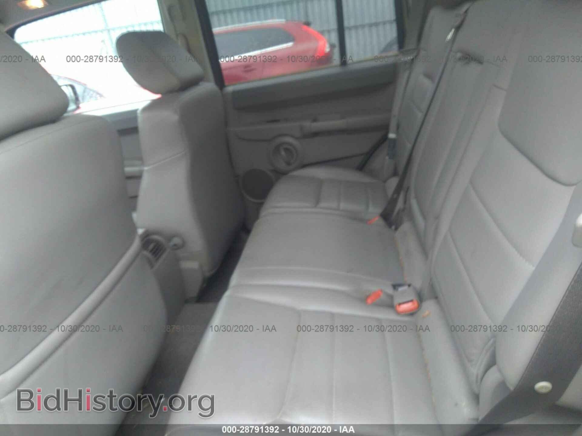2006 JEEP COMMANDER - VIN: 1J8HG48K06C317773 - Фото 8