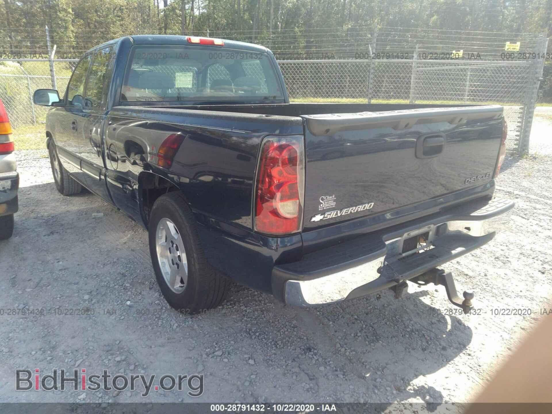 2005 CHEVROLET SILVERADO 1500 - VIN: 2GCEC19V151351609 - Фото 3
