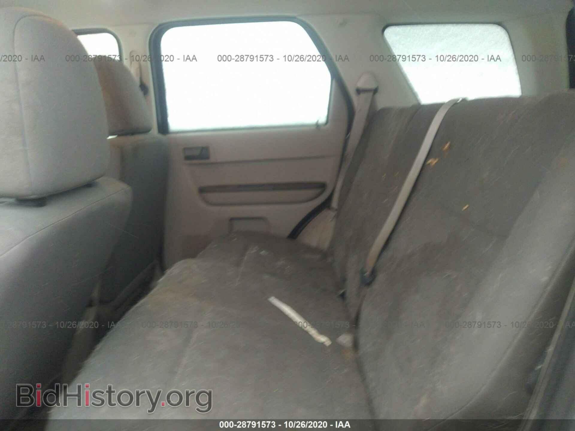 2011 FORD ESCAPE - VIN: 1FMCU0C71BKC51509 - Photo 8