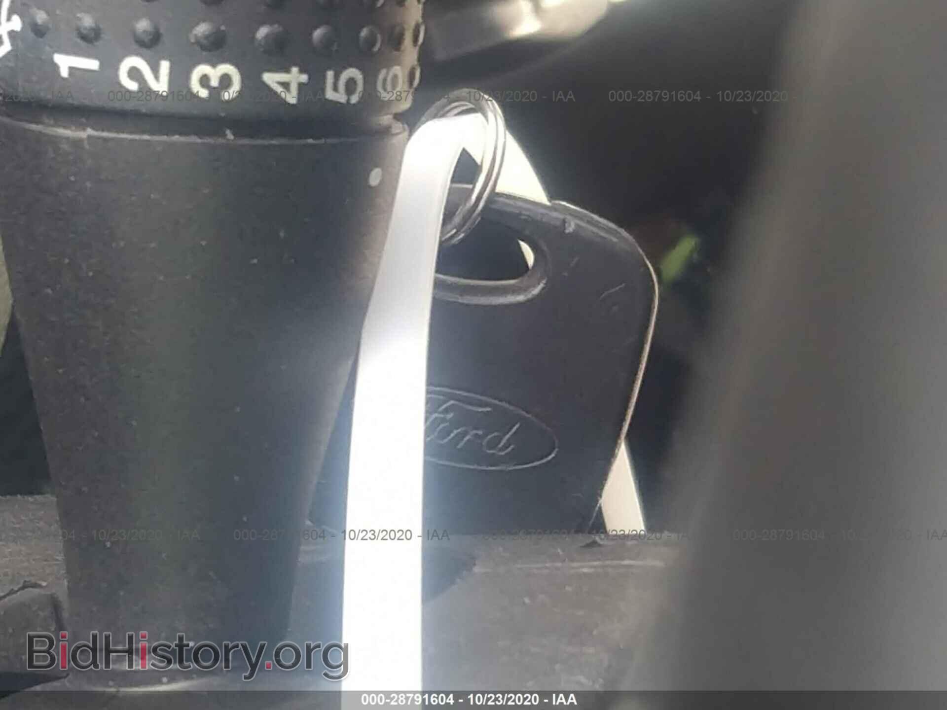 2005 FORD FOCUS - VIN: 1FAFP36N95W316632 - Фото 11