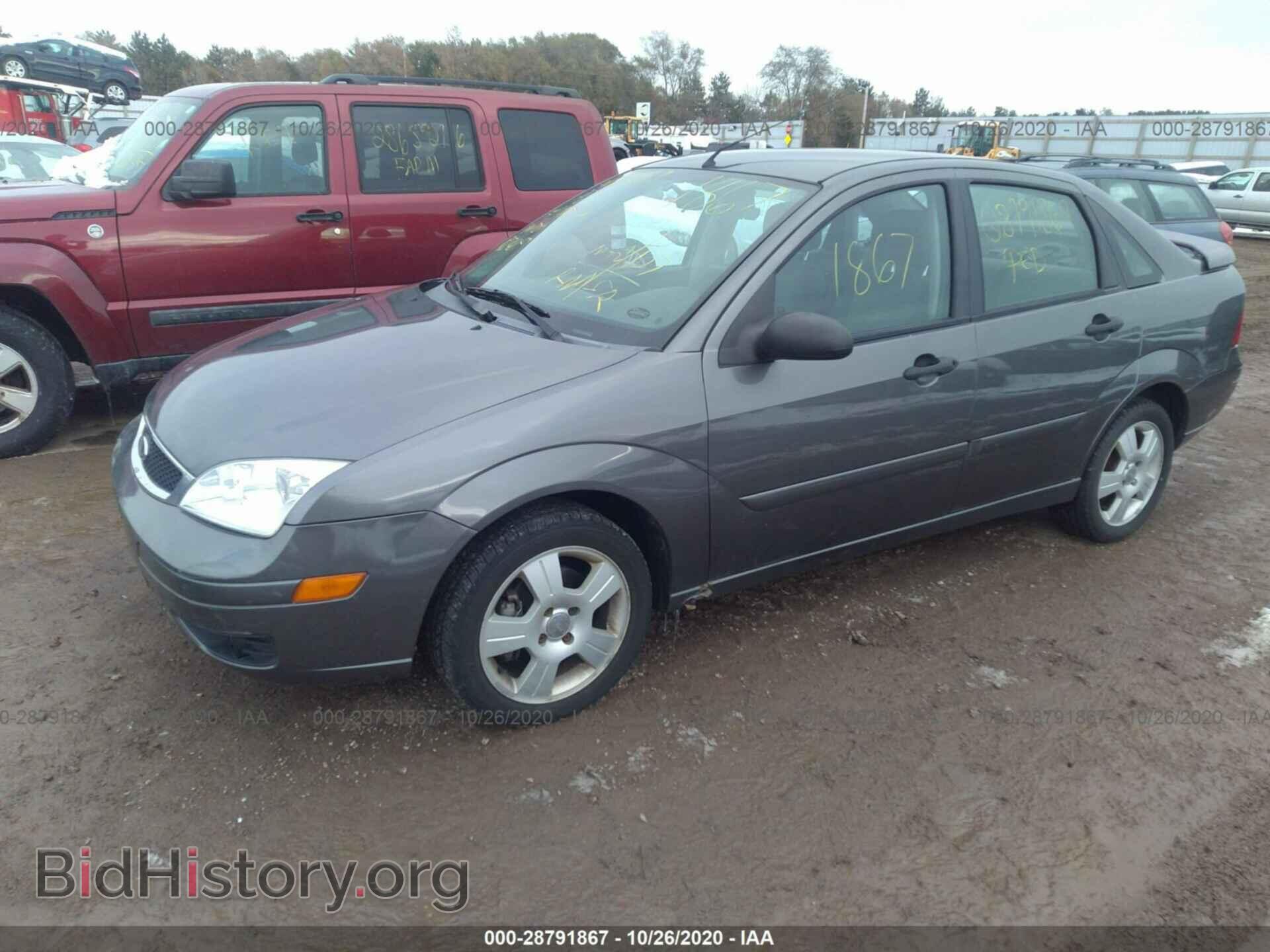 2007 FORD FOCUS - VIN: 1FAHP34N77W145572 - Фото 2
