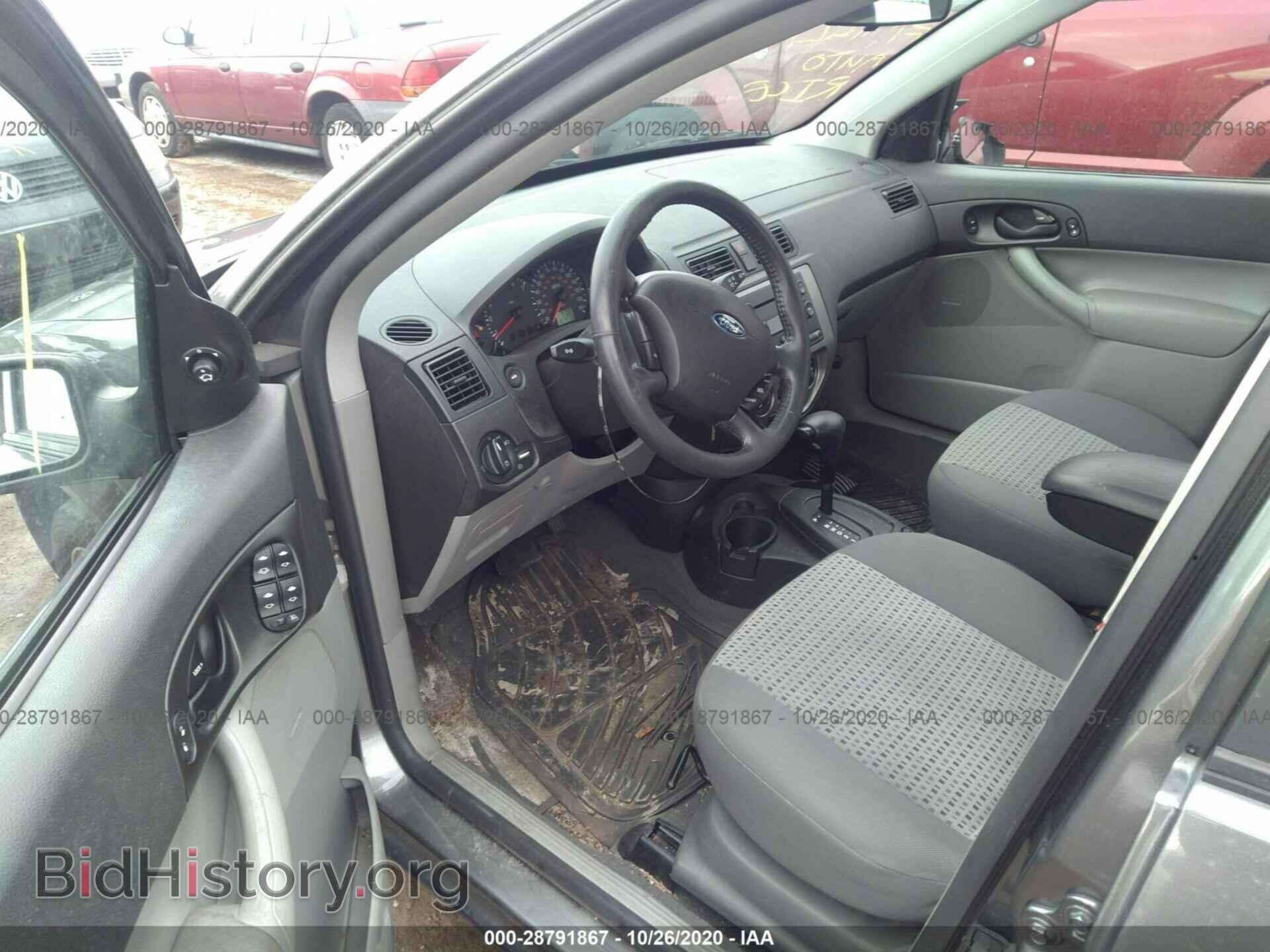 2007 FORD FOCUS - VIN: 1FAHP34N77W145572 - Фото 5
