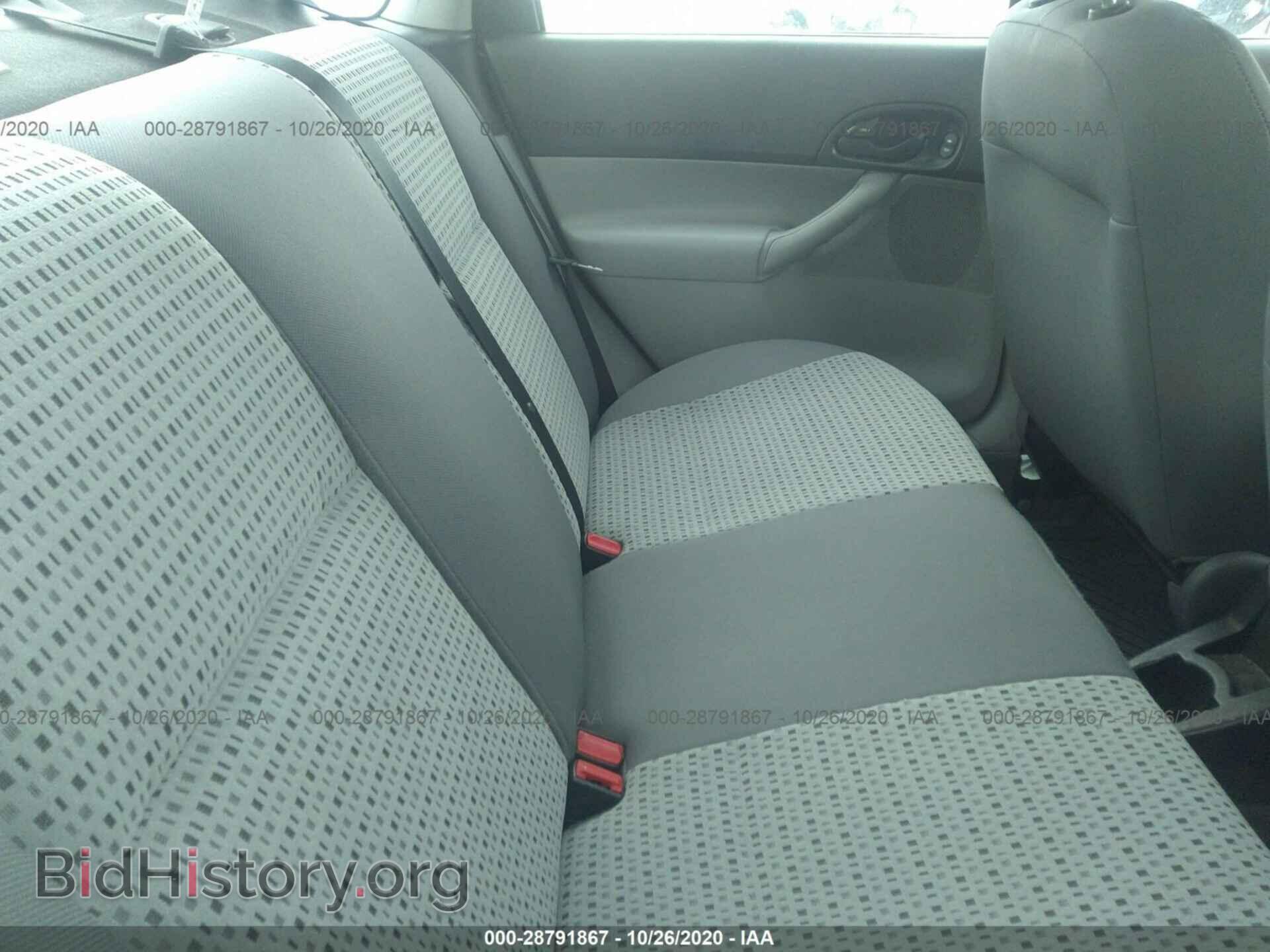 2007 FORD FOCUS - VIN: 1FAHP34N77W145572 - Фото 8