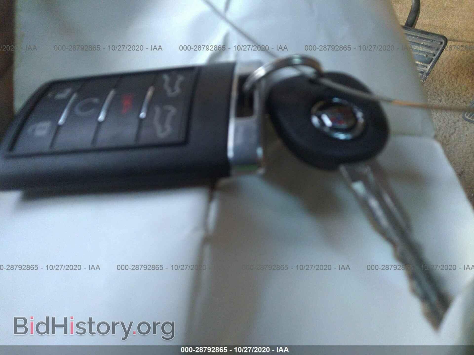 2011 CADILLAC ESCALADE - VIN: 1GYS4CEF7BR138185 - Фото 11