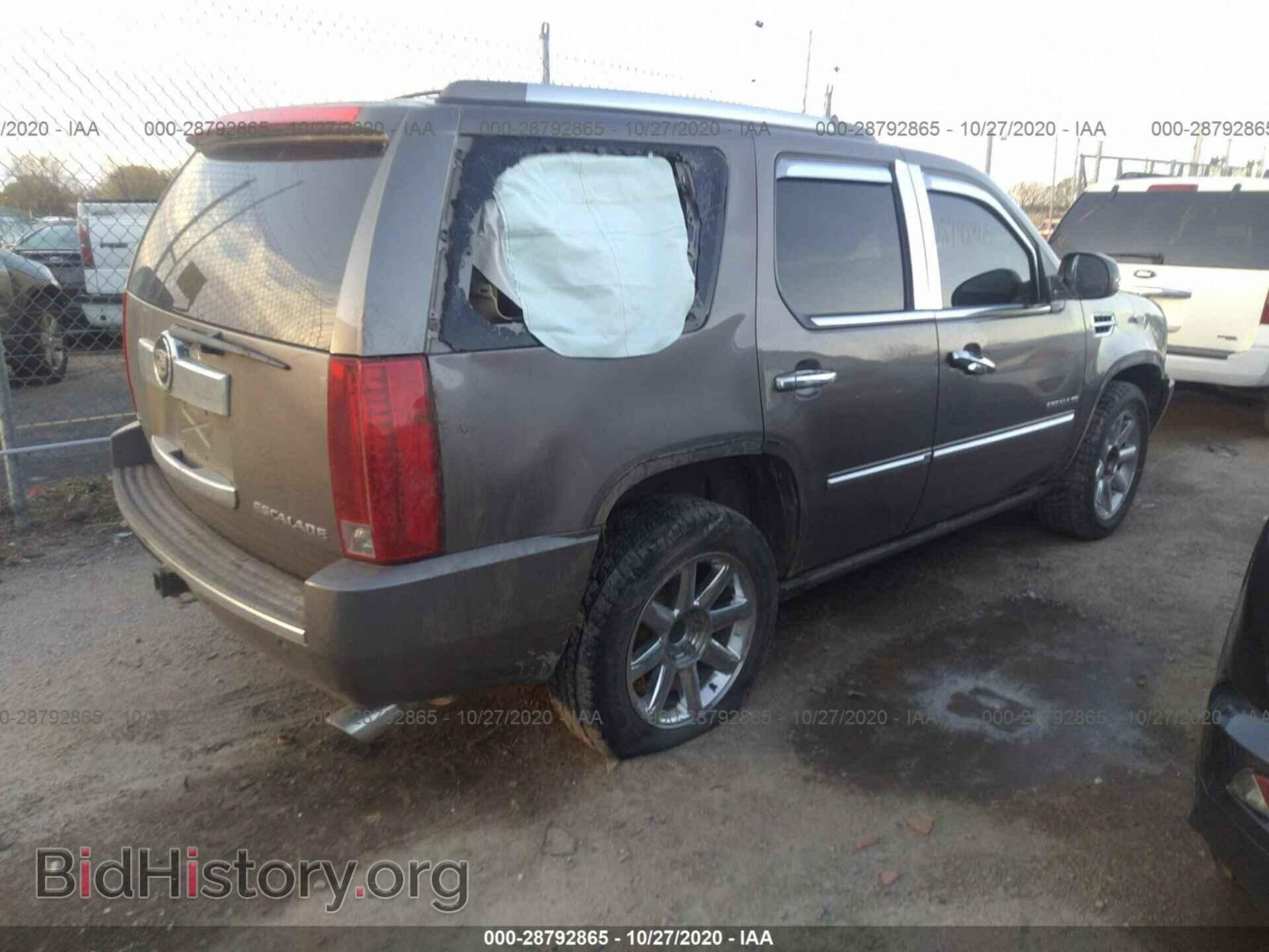 2011 CADILLAC ESCALADE - VIN: 1GYS4CEF7BR138185 - Фото 4
