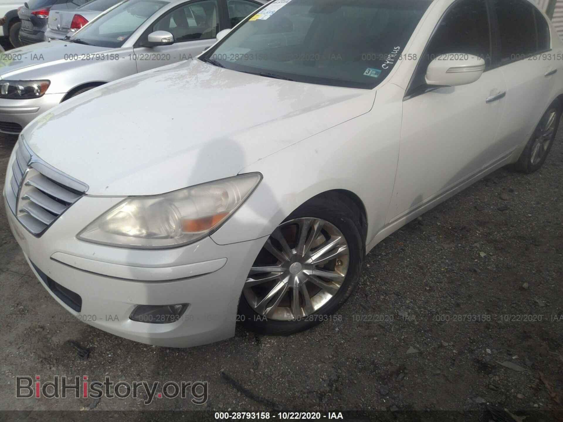 2010 HYUNDAI GENESIS - VIN: KMHGC4DE3AU080676 - Фото 2