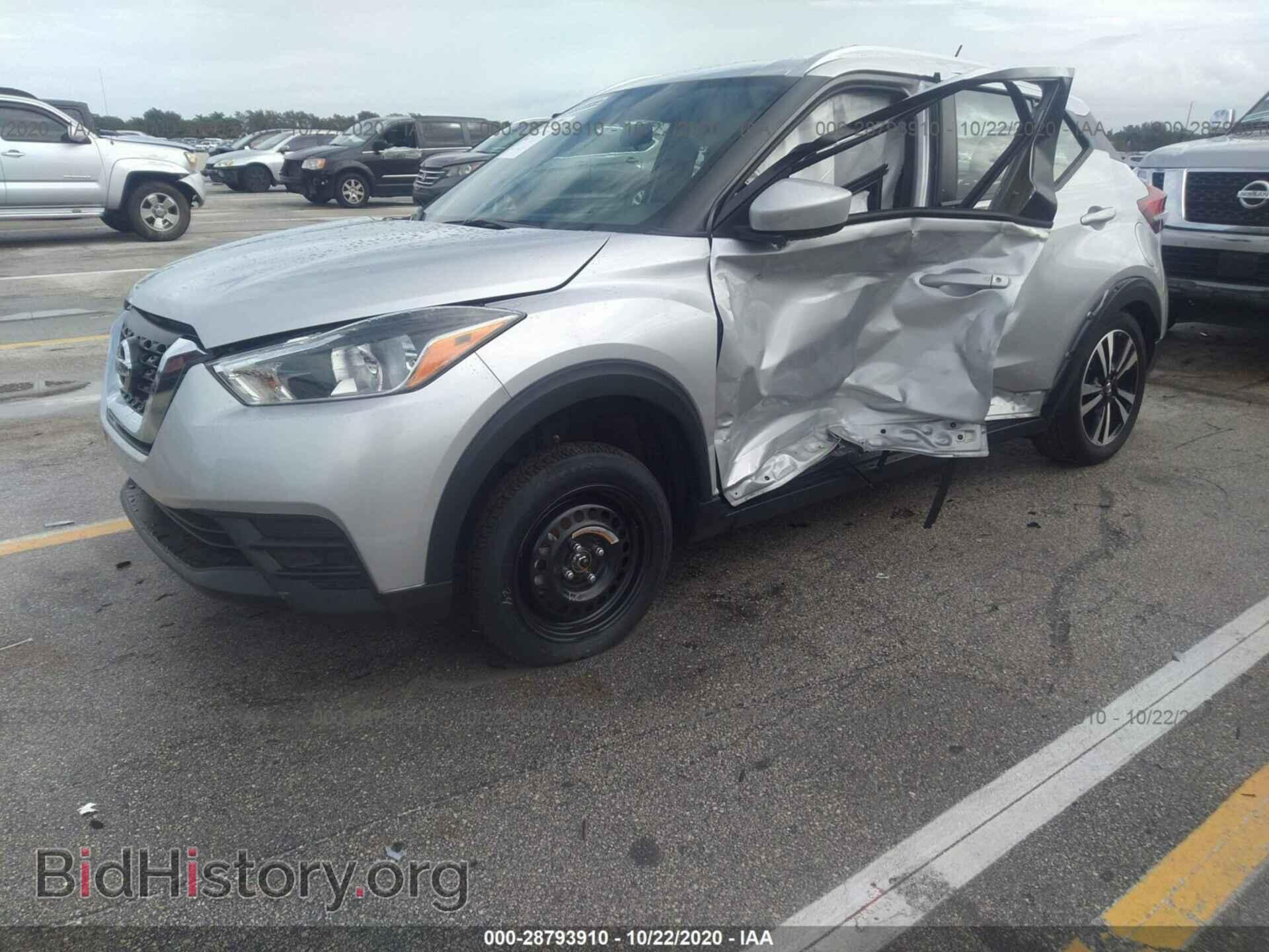 2019 NISSAN KICKS - VIN: 3N1CP5CU3KL529472 - Фото 2