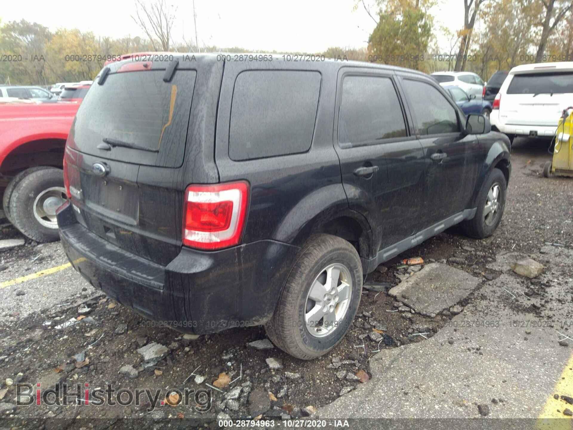 2011 FORD ESCAPE - VIN: 1FMCU0C72BKC61692 - Фото 4