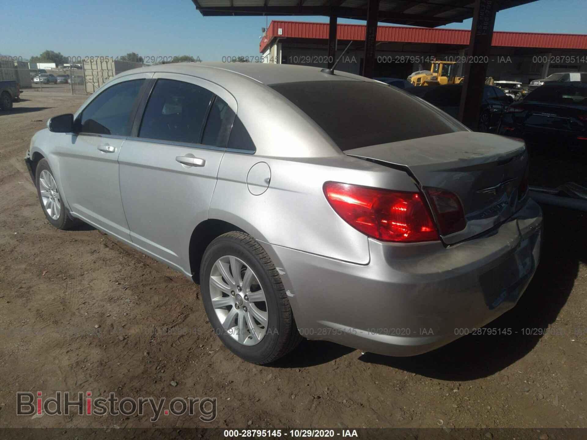 2010 CHRYSLER SEBRING - VIN: 1C3CC5FB2AN212336 - Фото 3