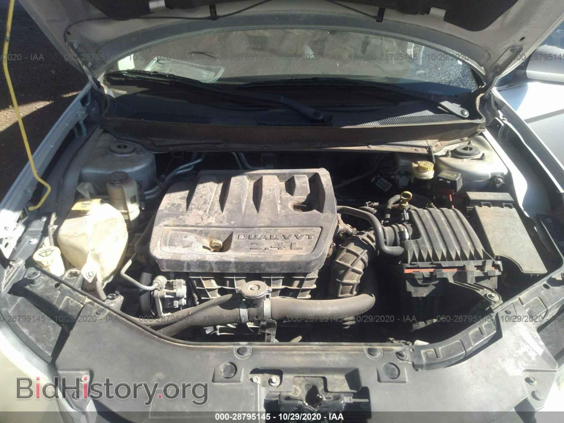 2010 CHRYSLER SEBRING - VIN: 1C3CC5FB2AN212336 - Фото 10