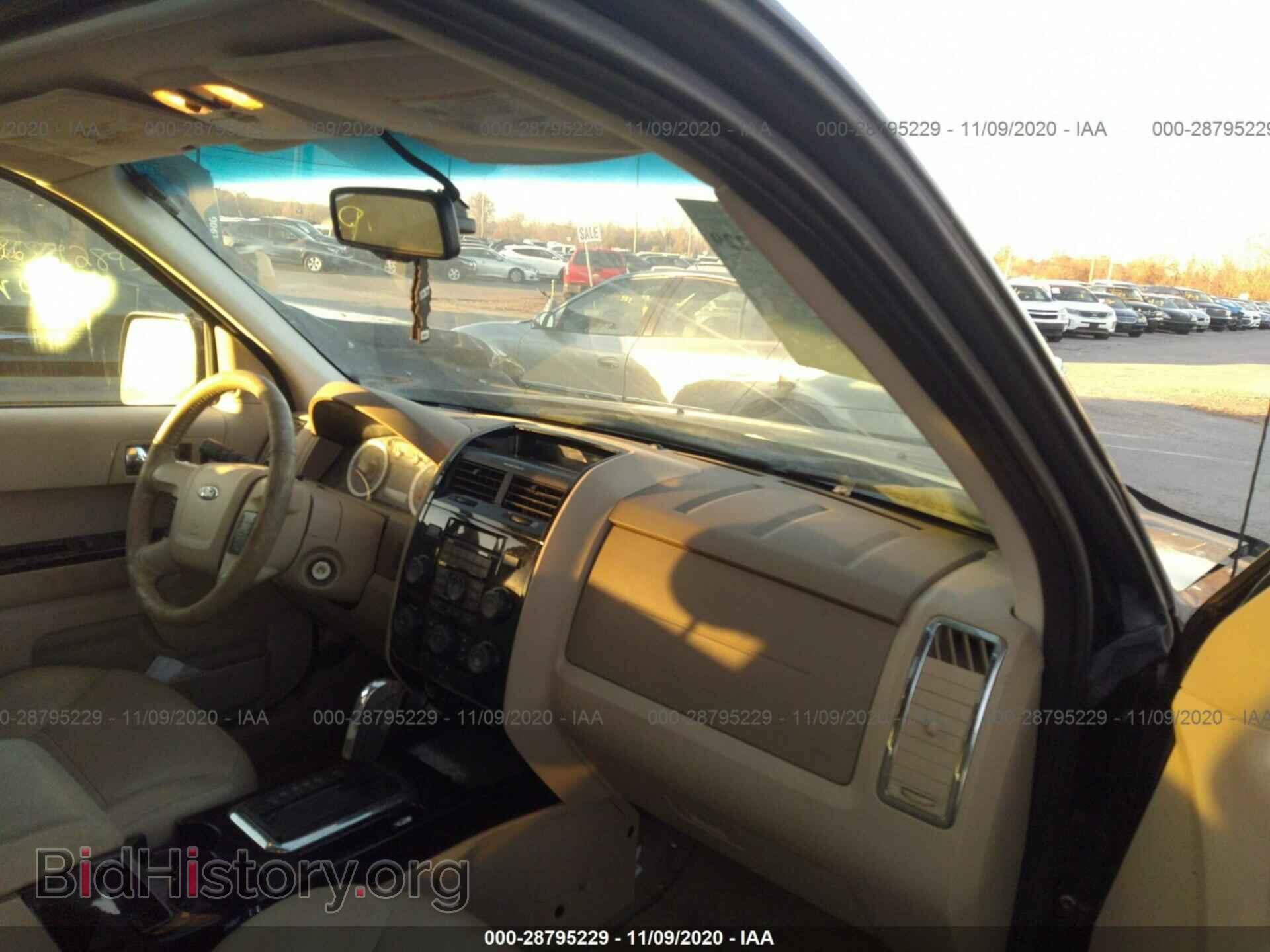 2008 FORD ESCAPE - VIN: 1FMCU94138KA81242 - Фото 5