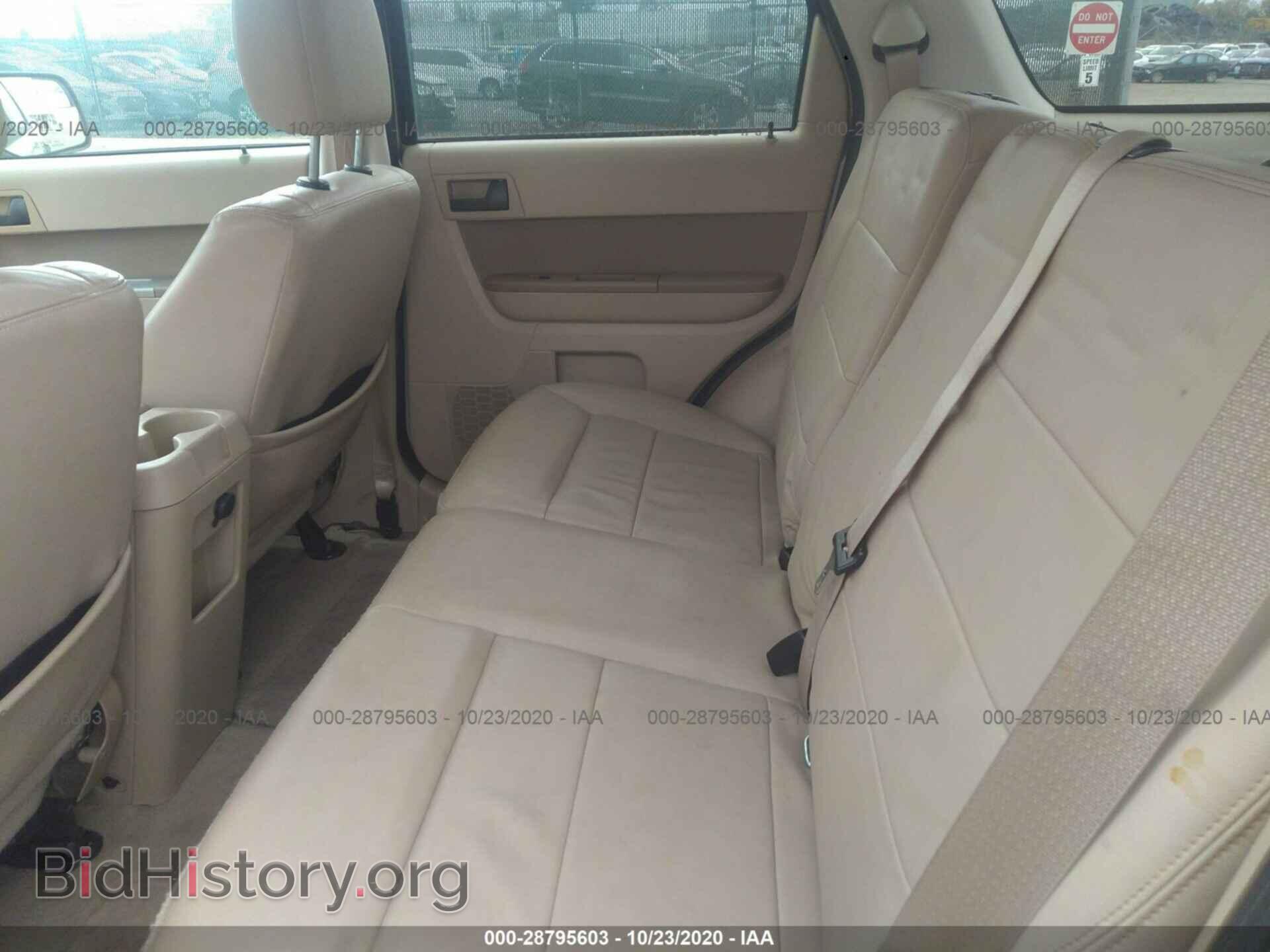 2011 FORD ESCAPE - VIN: 1FMCU9DG5BKA36279 - Фото 8