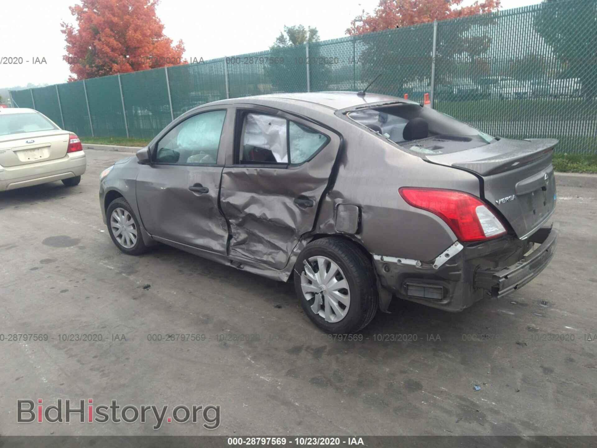 2016 NISSAN VERSA - VIN: 3N1CN7AP3GL875950 - Фото 3