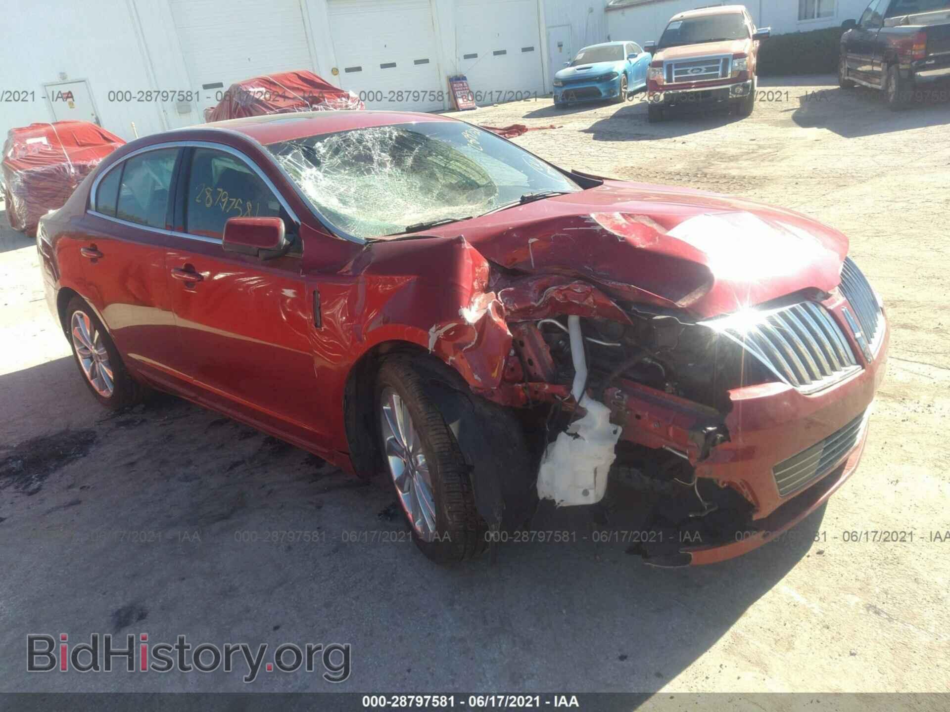 Фотография 1LNHL9FT4BG613227 - LINCOLN MKS 2011